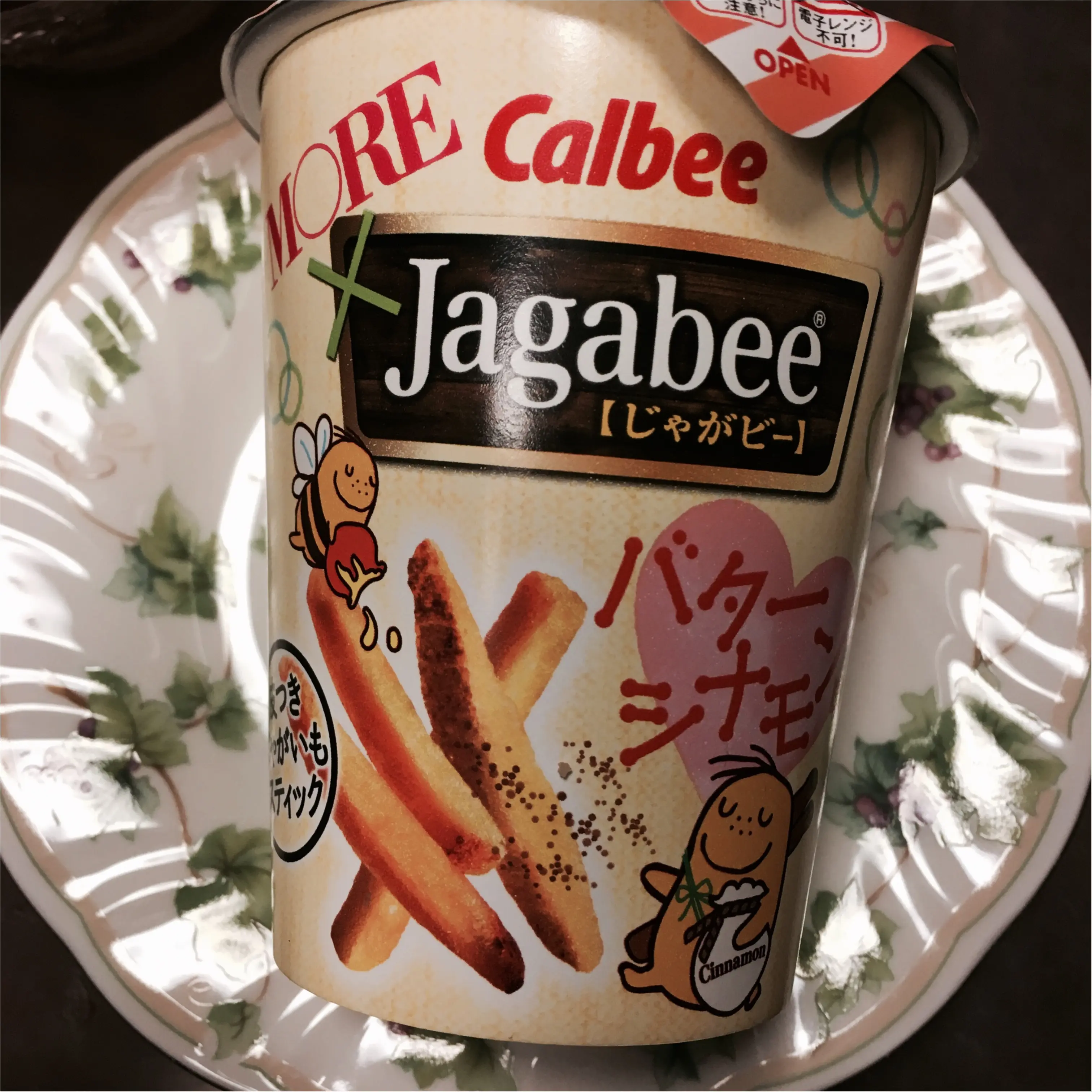 ✴︎Jagabee バターシナモン味✴︎モアハピ部がコラボした新発売のお菓子です!_1