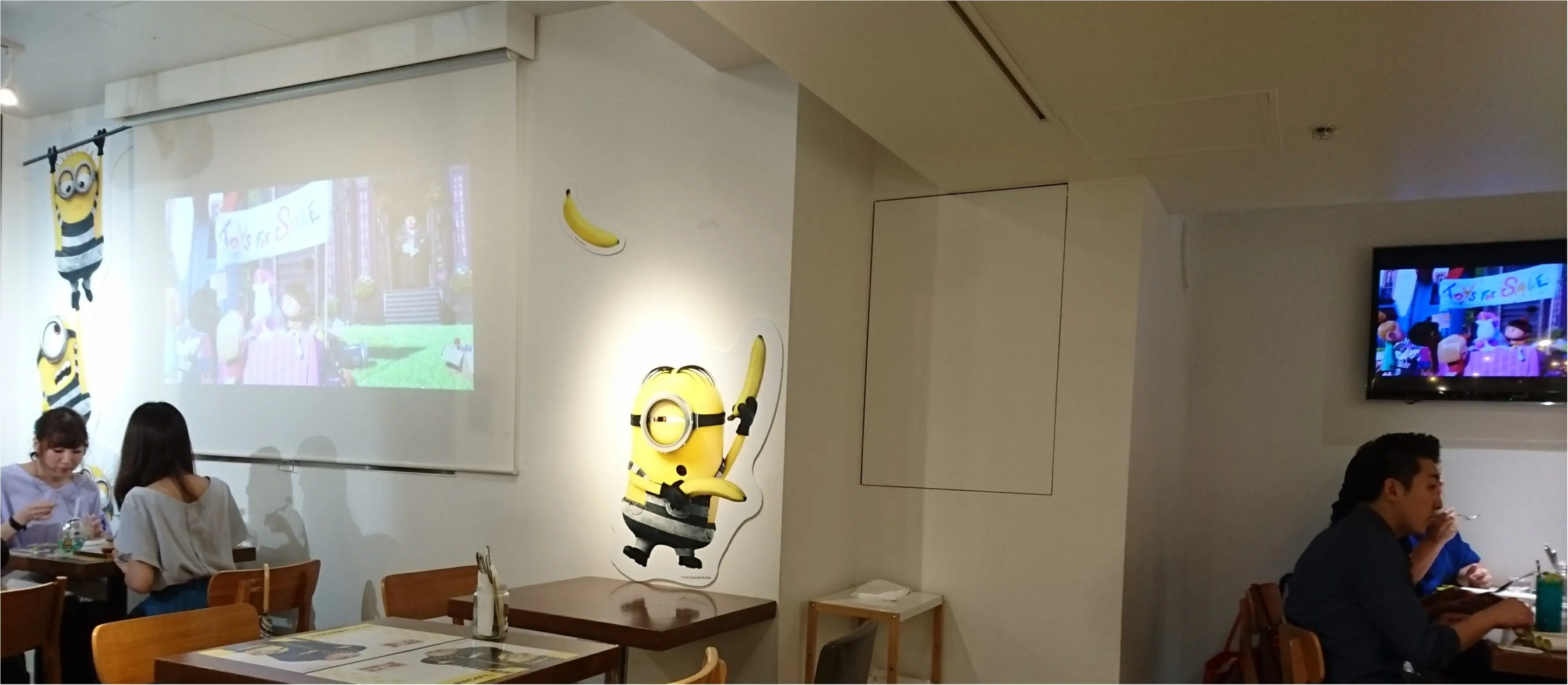 いよいよ映画公開!ミニオンカフェに行ってきました(〃ω〃)_2