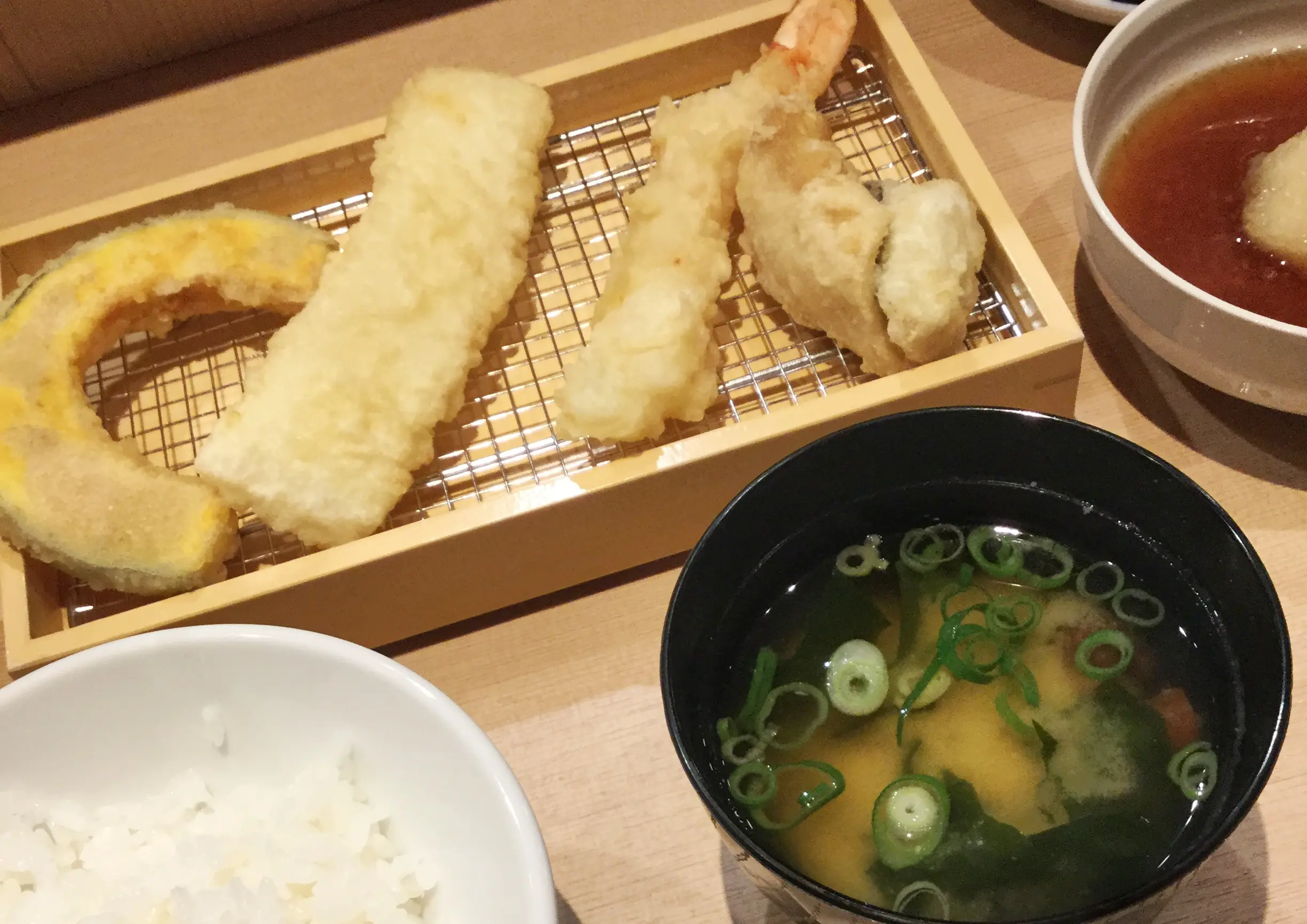【#広島グルメ】テレビで話題になった「てんぷら すえ廣」!揚げたてアツアツの天ぷらがランチだと1,000円で食べれちゃう♡_2