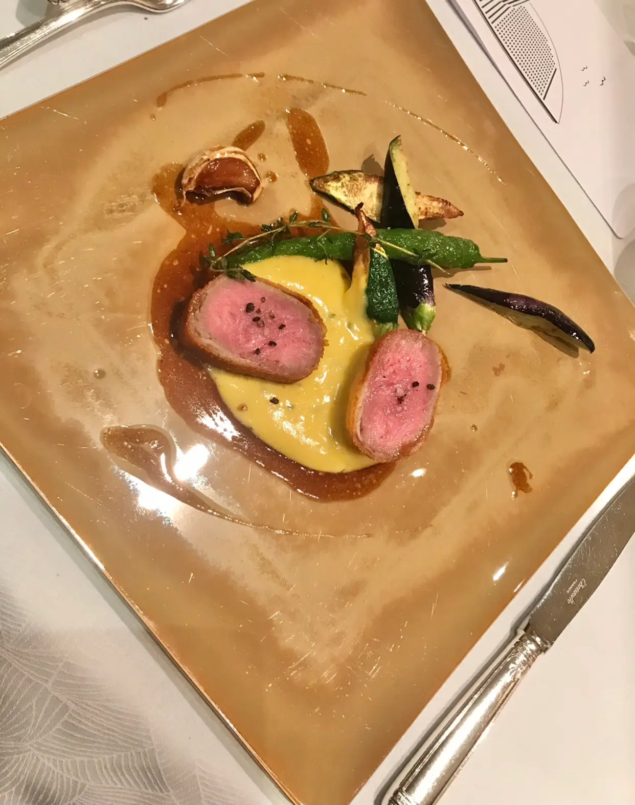 まるで美女と野獣の世界 特別な日に行きたいホテルランチ_8