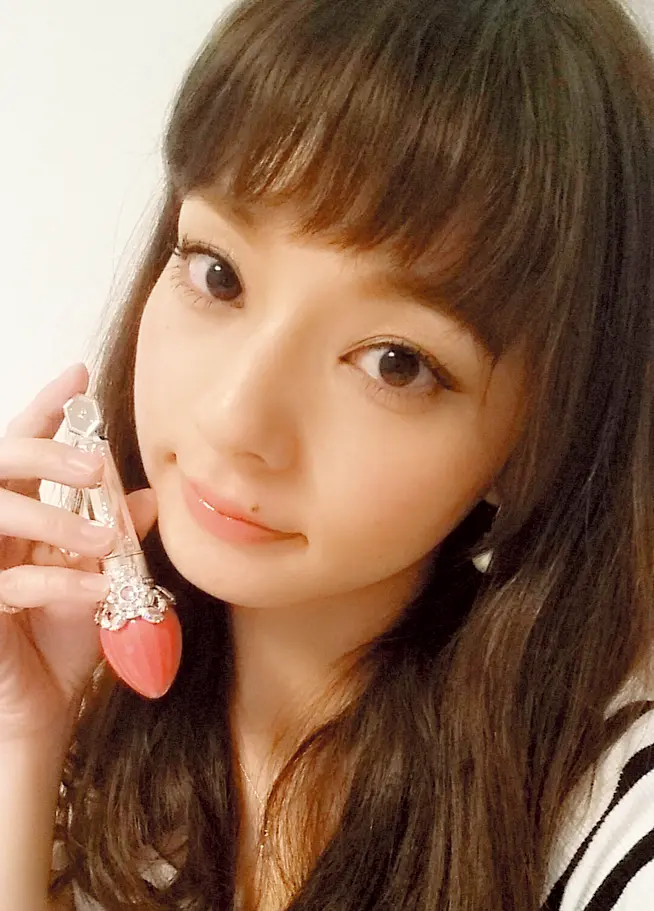 小濱庸子ちゃん推薦!ラブリーリップを作る「至極のコスメ」♡_1