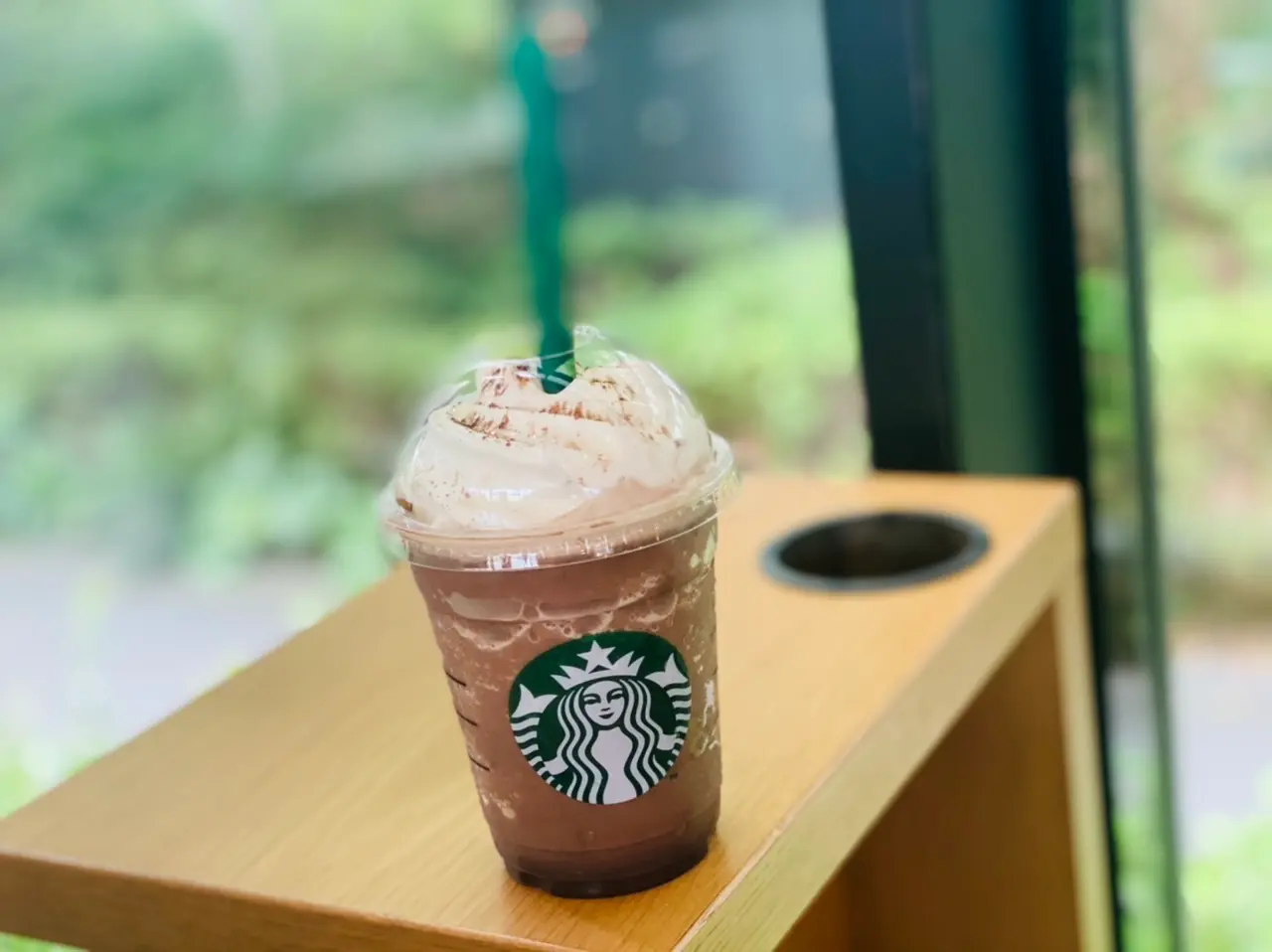 【スタバ】事前告知なしで新作登場!3週間限定《チョコレート ティー ケーキ フラペチーノ》_5
