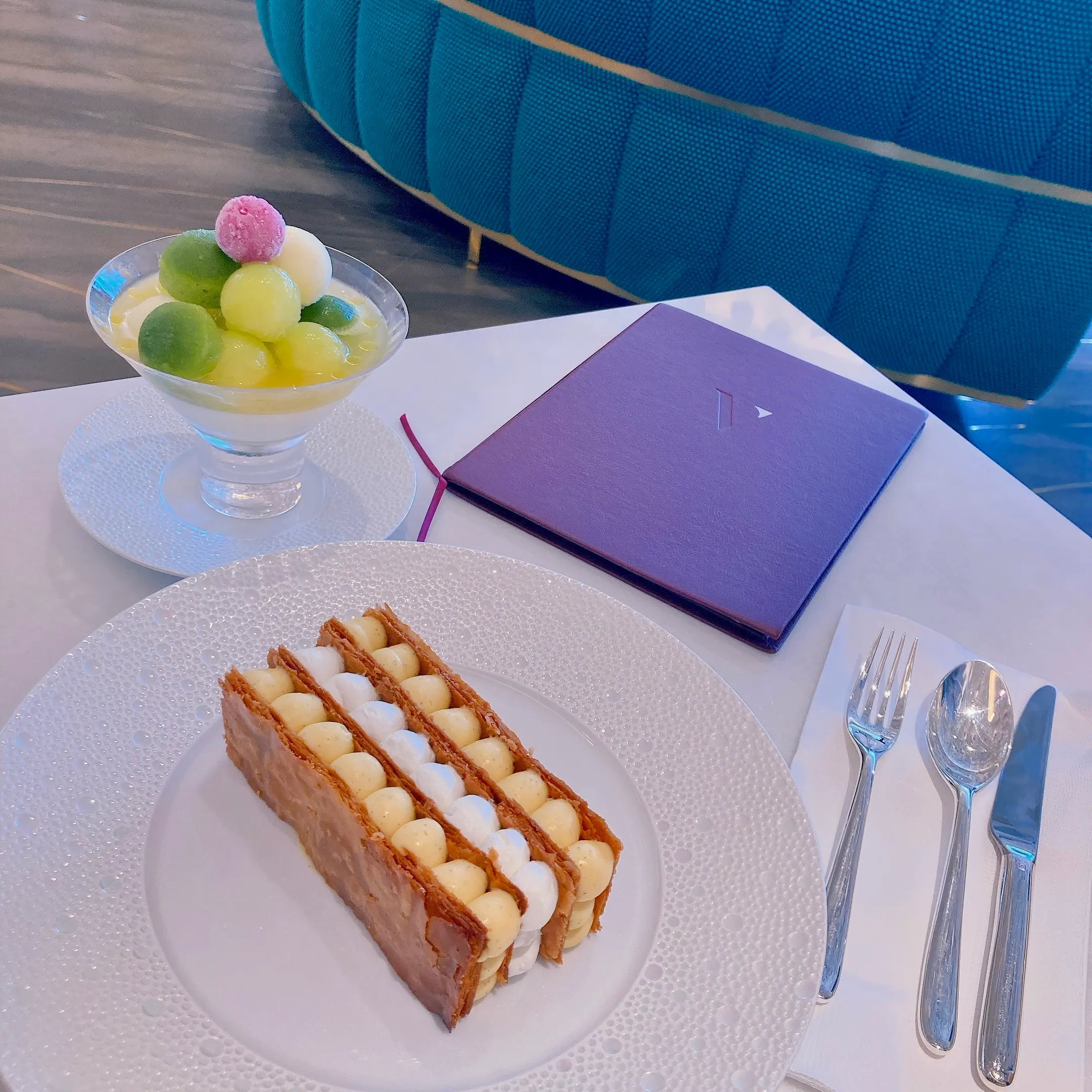 ヴィトンのカフェ♪_2