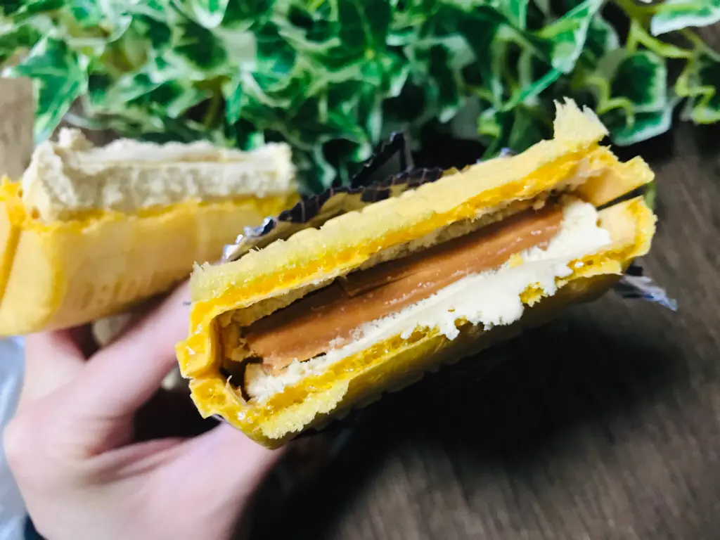 【コンビニアイス】一足早く関東に登場!あの《ルマンドアイス》にカフェラテ味が♡_3