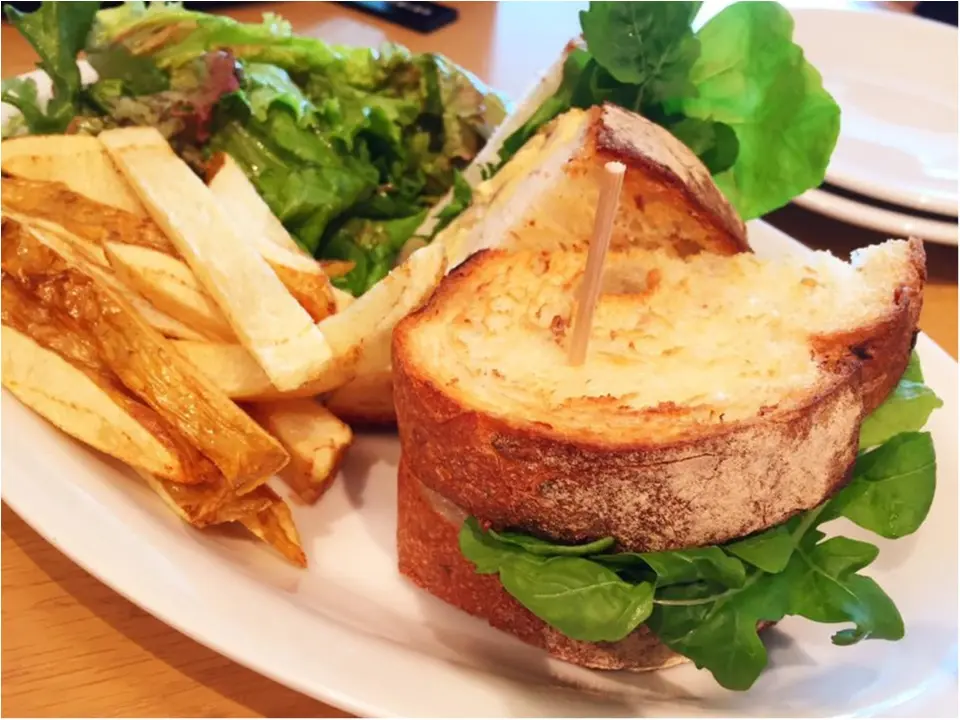 銀座 伊東屋で食べられるエッグベネディクト!「Cafe Stylo」_4