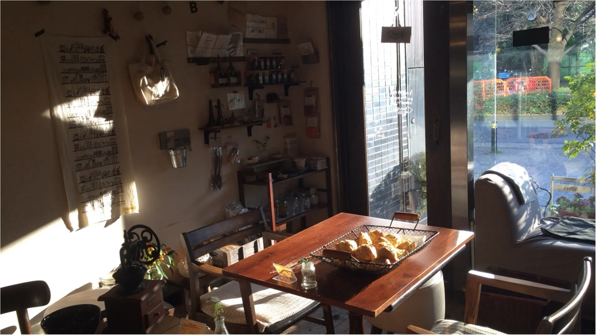 テラス席から紅葉も見れる♪居心地抜群&こだわりたっぷりの【*BOWLS cafe*】がまったりランチにおすすめ☺︎_3