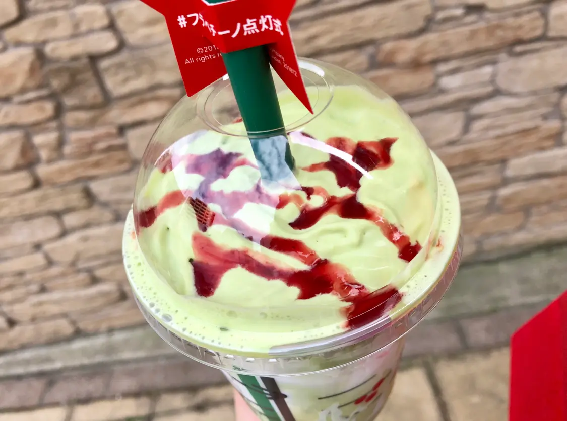 【スタバ】飲むクリスマスツリー⁈《ピスタチオクリスマスツリーフラペチーノ》ってどんな味❤️?_3