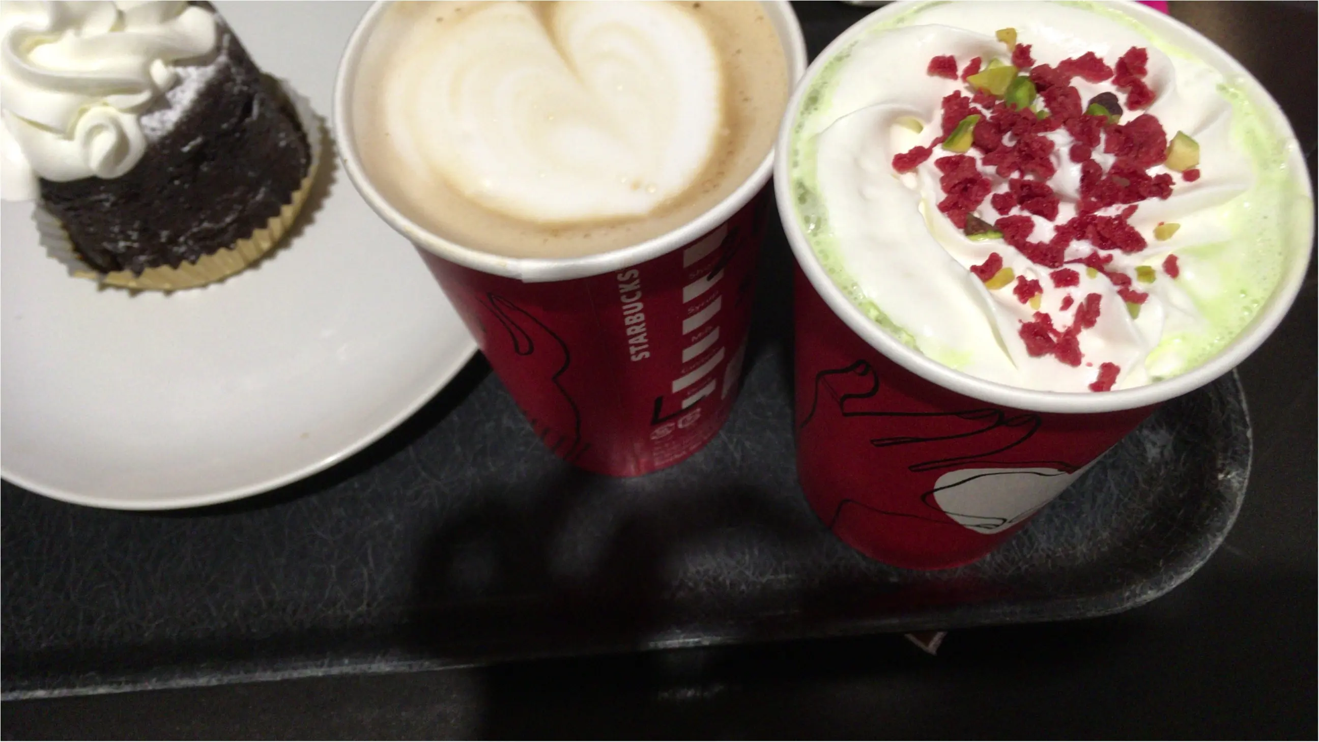 スタバ新メニュー キャンディピスタチオラテ&スイーツを食べてきました_3