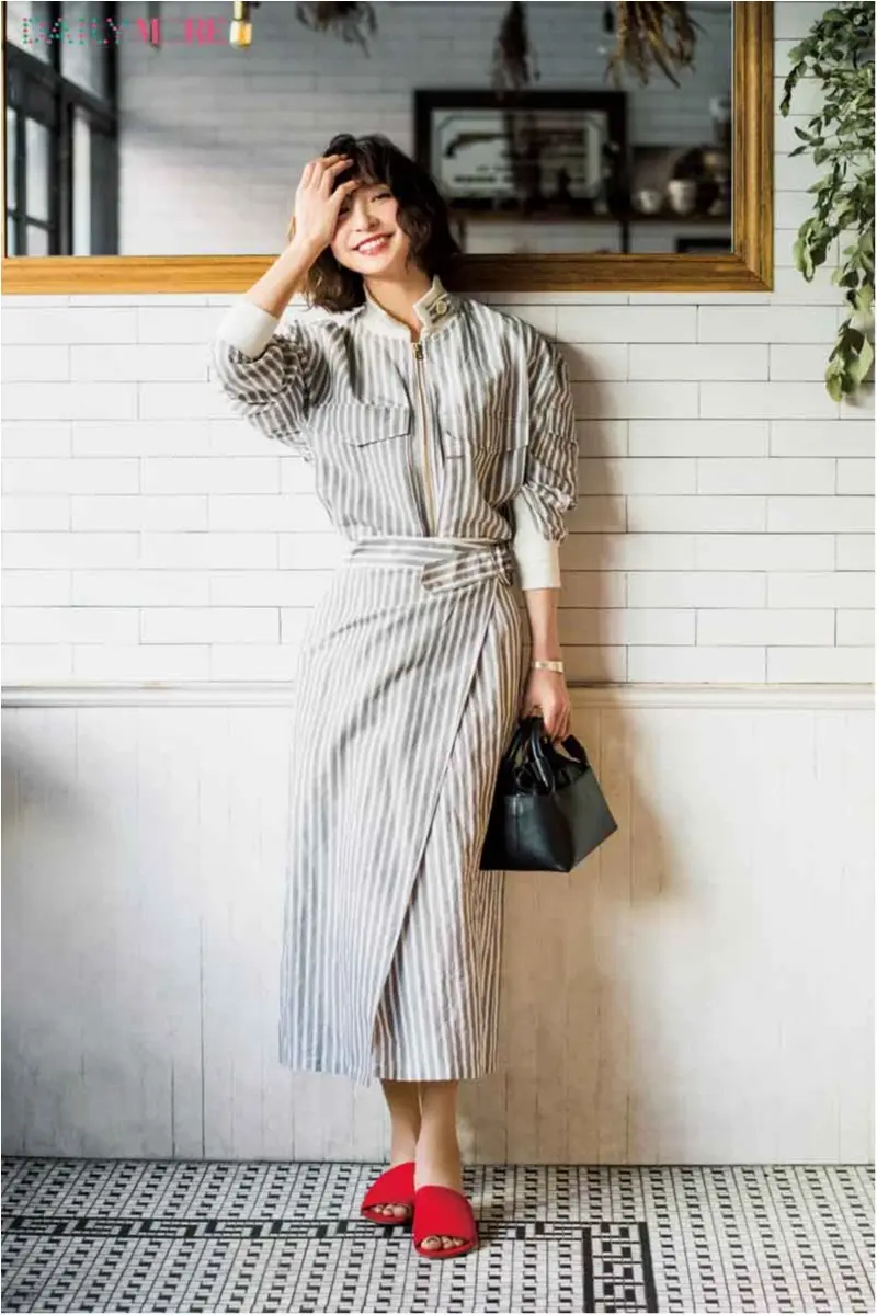【今日のコーデ/篠田麻里子】女子会の日は、ストライプのセットアップ×スリッパミュールで鮮度抜群のおしゃれを満喫!_1