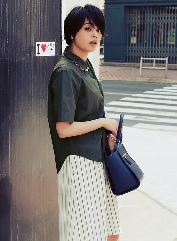 7月は「ラクして80点♪♪」な月→金コーデさえあれば!!(火曜日は、一枚でOKの最強お仕事服で……)_1