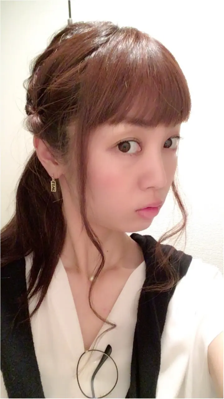 ▶︎▶︎第二回VISの座談会と合わせやすさ抜群‼︎〈VISの白のトップスコーデ〉【はるな】_10