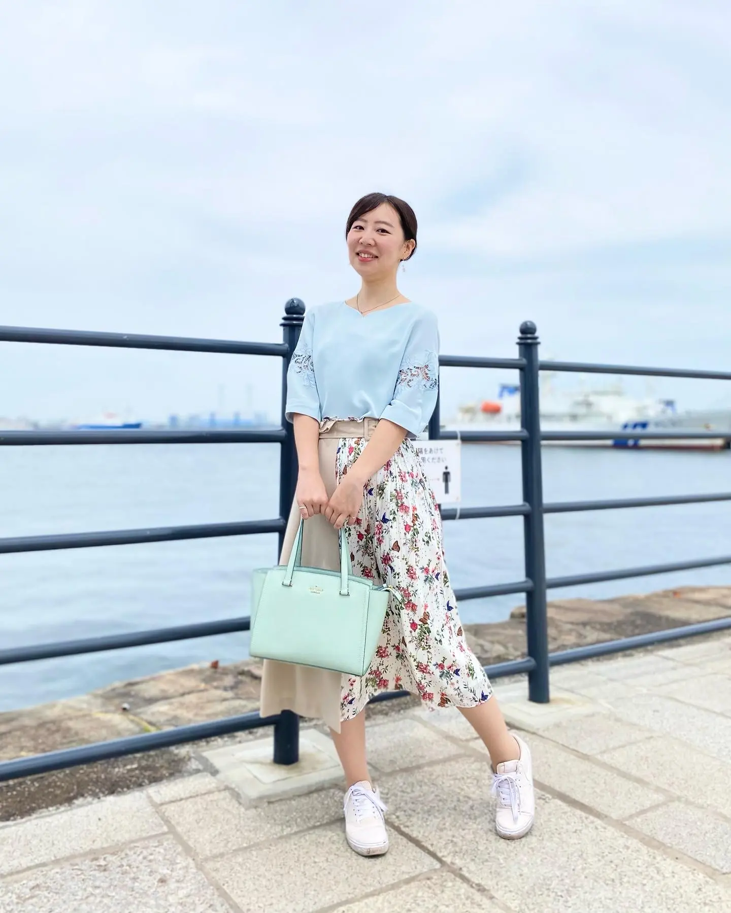 女子アナがよく着用しているTONALでお散歩コーデ_2