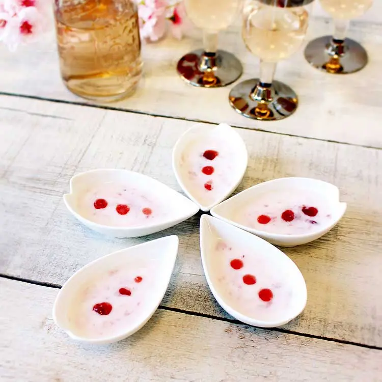 オーサムストアの人気和食器「白食器 さくらボウル」