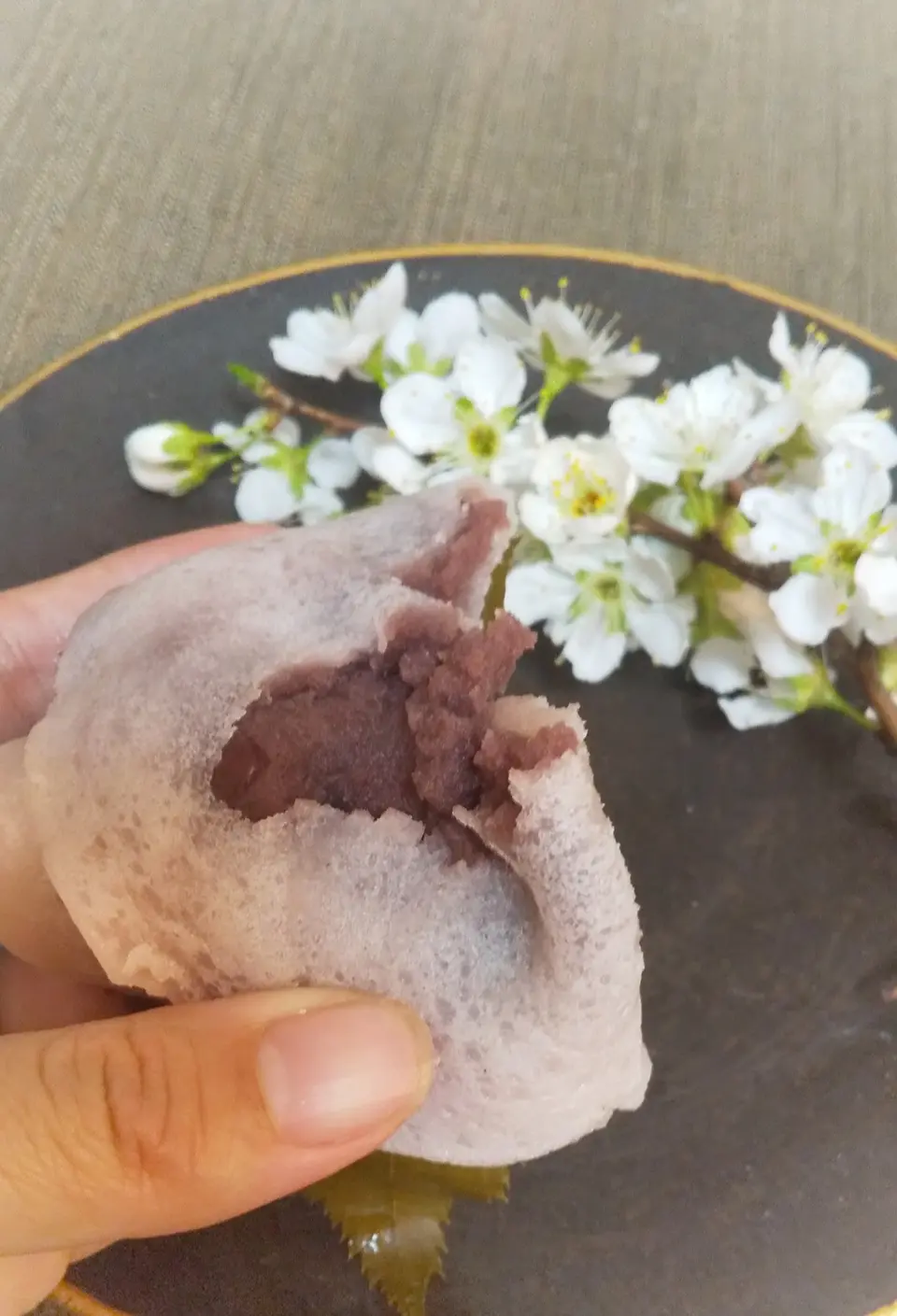 【おすすめいちごスイーツ】老舗゛紀の国屋゛の《いちご大福》と《桜餅》で春を味わう:*_7