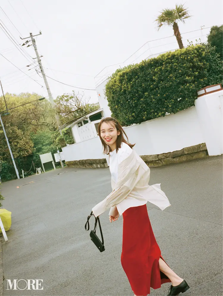 飯豊まりえが魅せる、大人可愛い白Tコーデ 記事Photo Gallery_1_4