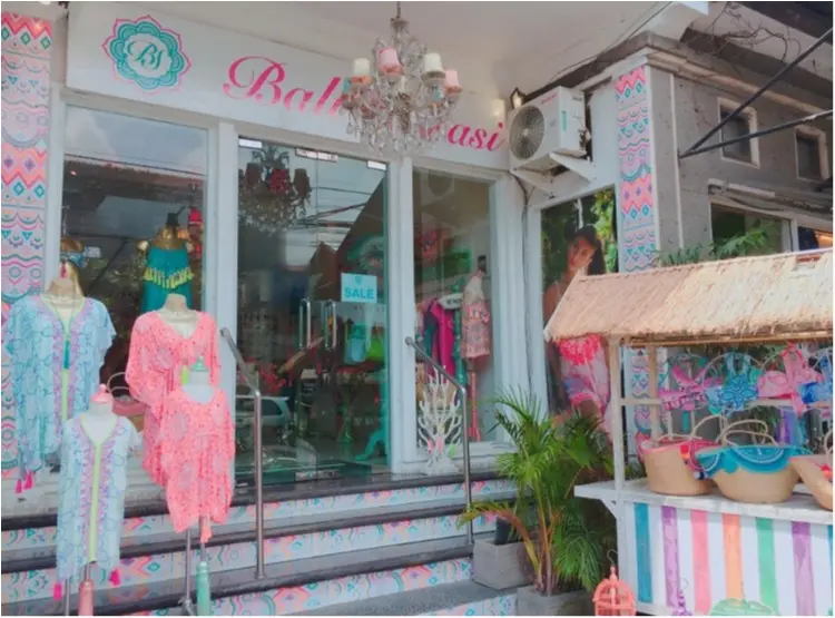 恋するバリ島 キュートな刺繍にひとめぼれ 代のフランス人姉妹が手がけるリゾートファッションブランド Bali Sensasi に注目 Moreインフルエンサーズブログ Daily More