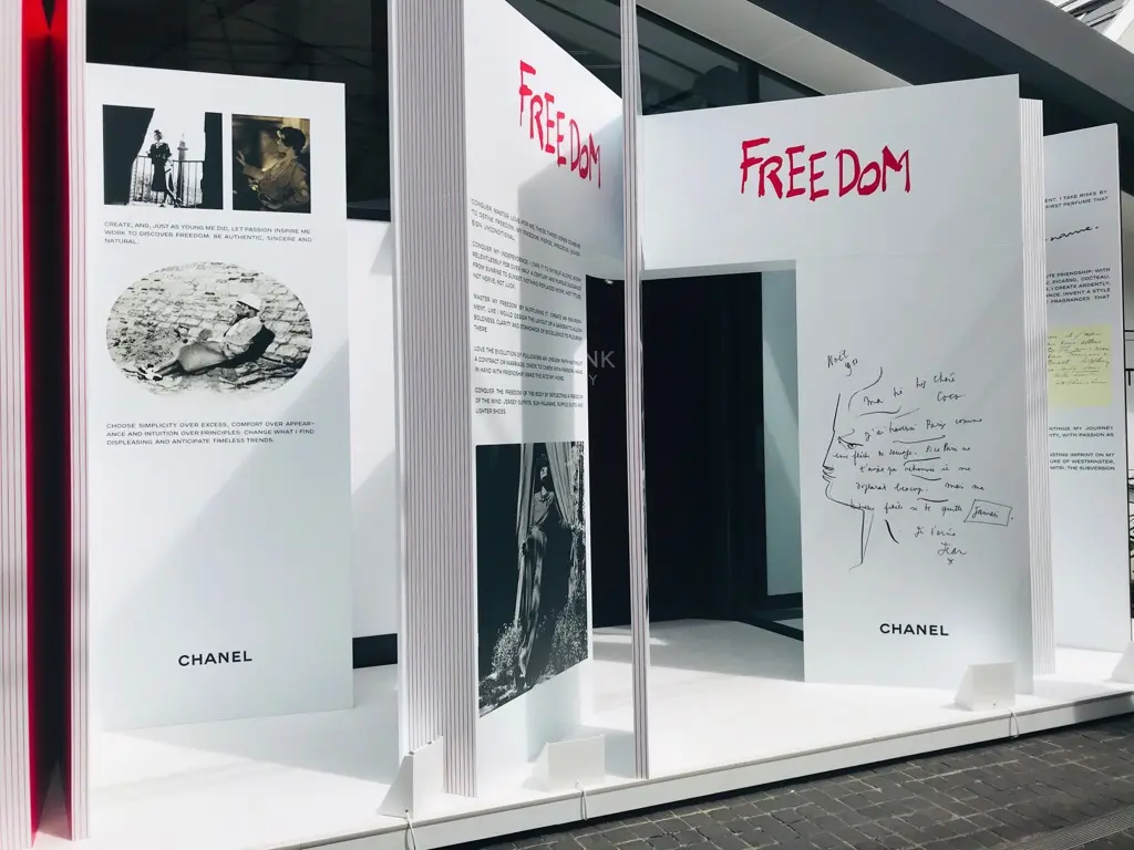 【CHANEL】まるで図書館!《THE INK LIBRARY》で新作リップをお試し♡嬉しいお土産付★_2