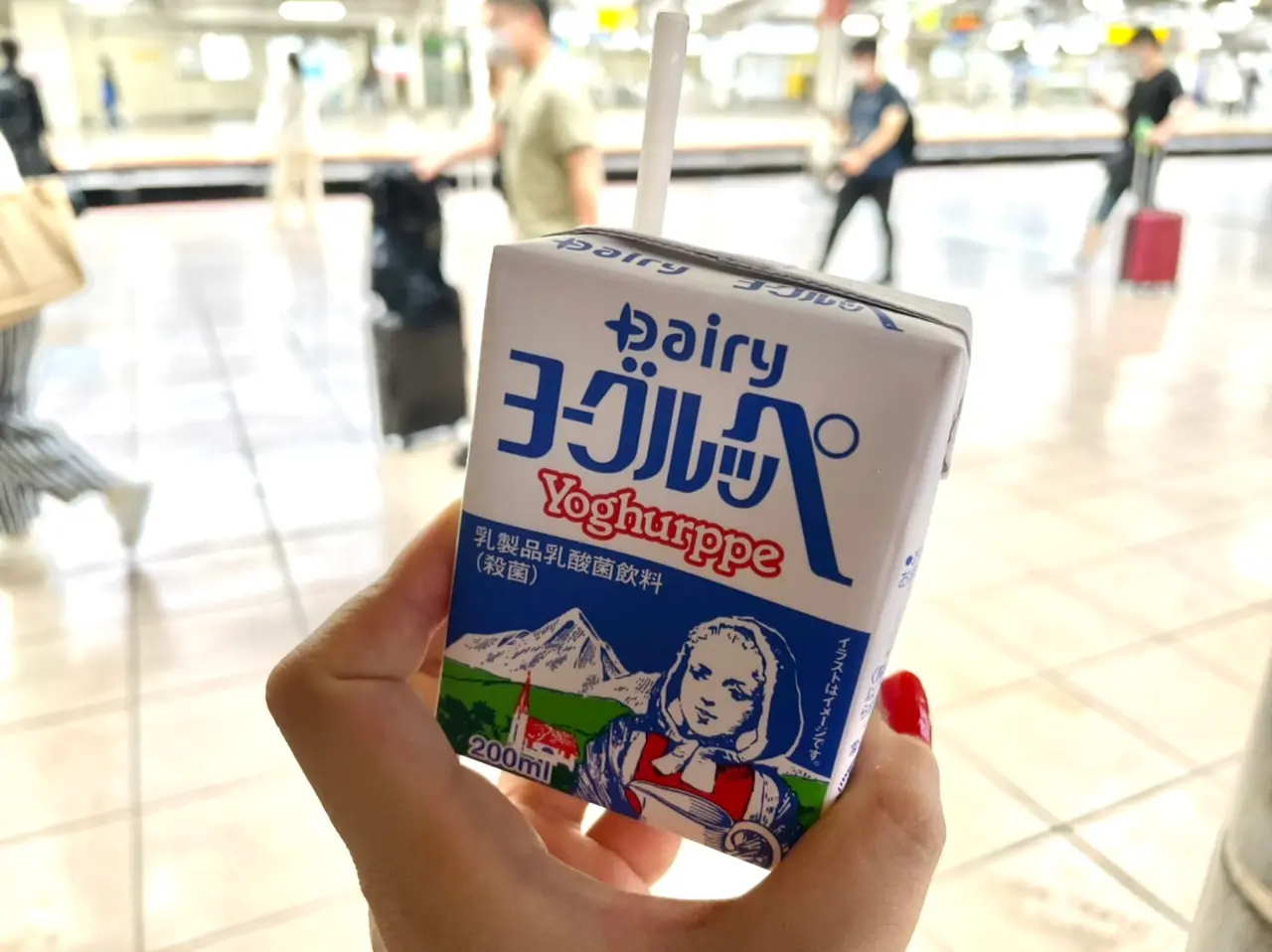 JR秋葉原駅で全国のご当地牛乳を飲み比べ?!ホームにひっそり佇む「ミルクスタンド」を発見!_2