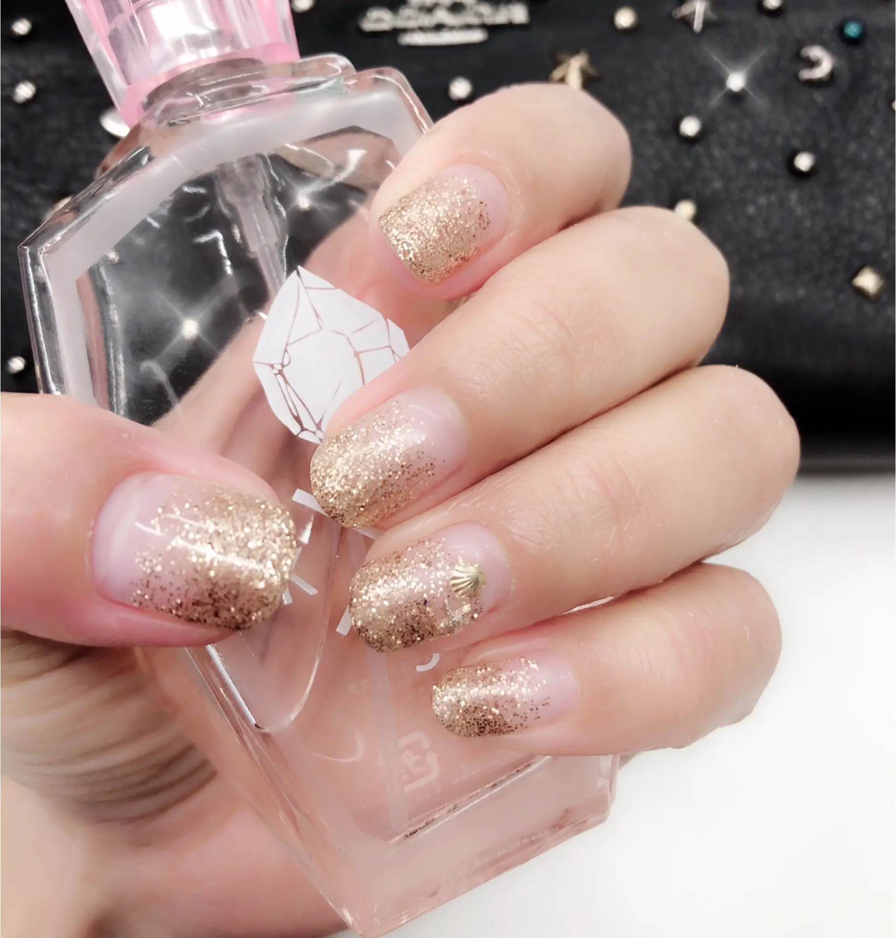 New Nail シャンパンゴールドのサマーネイル Moreインフルエンサーズブログ Daily More