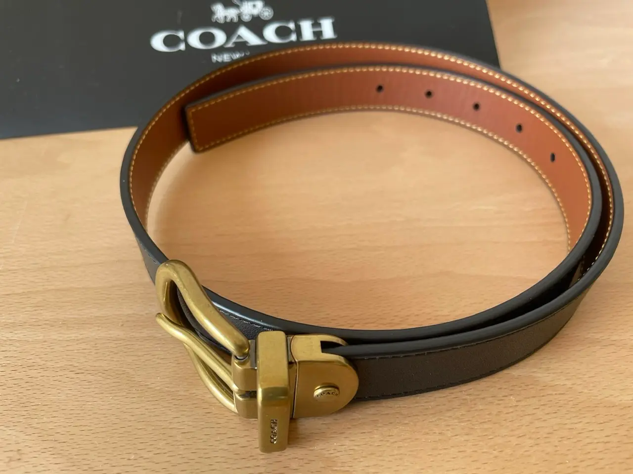 【COACH】表情が変わる2wayベルトでおしゃれをアップデート!_2
