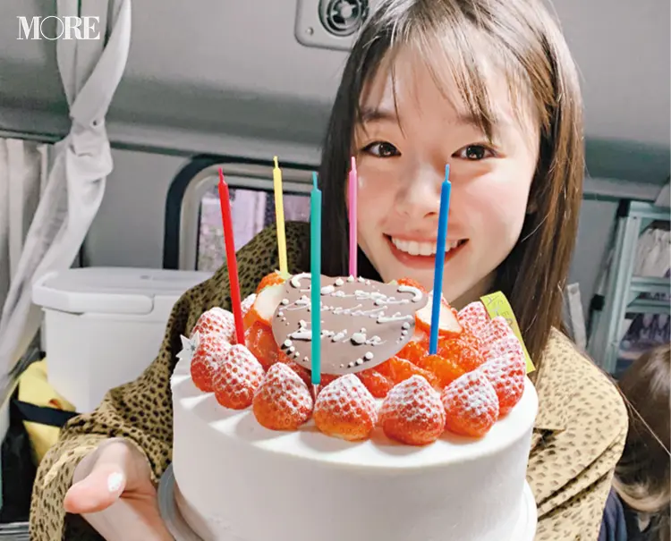 唐田えりかが22歳に♡ 撮影の合間にも、いっぱいお祝いしたのでした【モデルのオフショット】_1