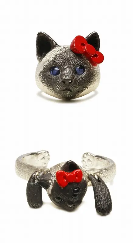 『HELLO KITTY』×『JAM HOME MADE』リングの写真