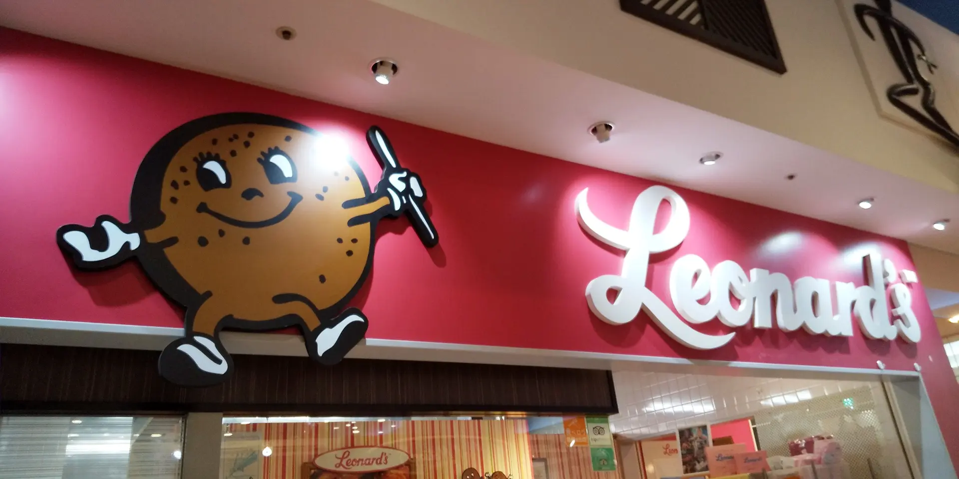 【ハワイの人気スイーツ】絶品レナーズのマラサダが日本でも食べられちゃう!_1