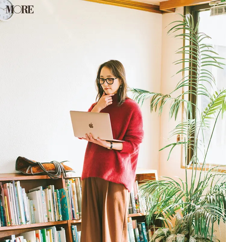 「昨日のイケメン王子様が頭から離れない……!」鈴木友菜主演【通勤の足もと“いつも黒”から脱出着回し3日目】_1