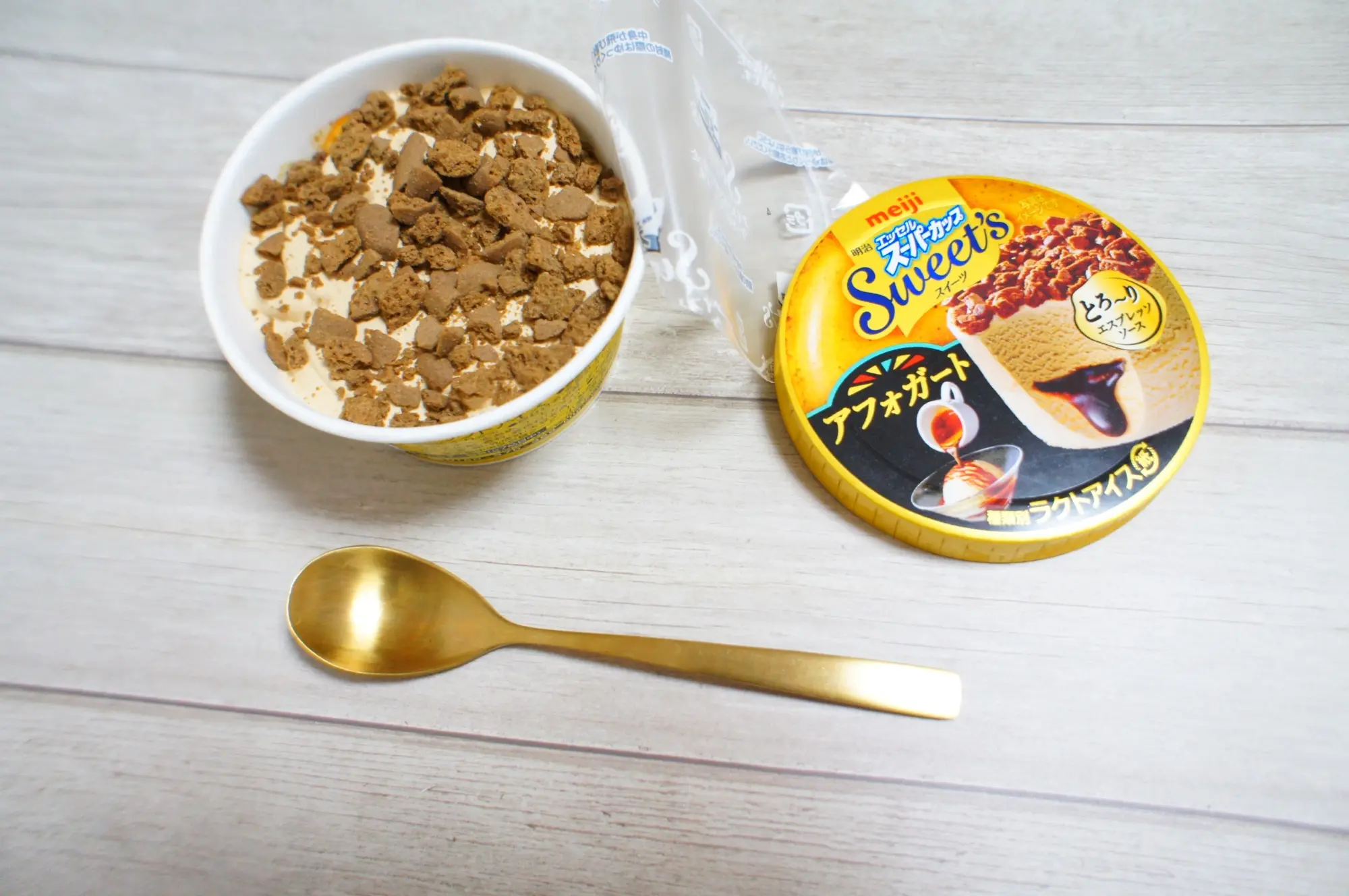 《本日12/16発売❤️》冬の大人なスイーツアイス!【明治 エッセル スーパーカップSweet’s アフォガート】を食べてみました☻_2