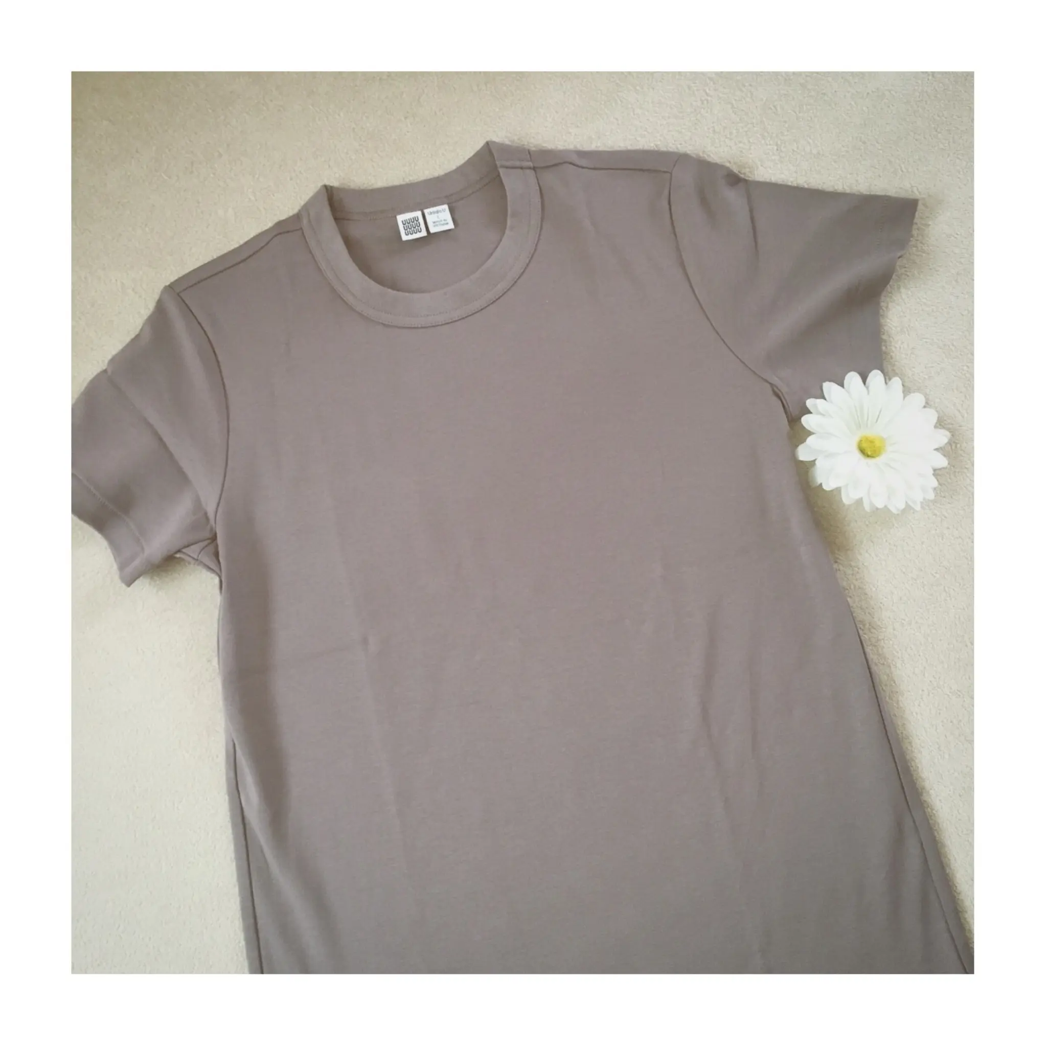 《まだまだ使える!》【Uniqlo U】の大人気¥1,000Tシャツ、いま買い足すなら秋カラーがおすすめ❤️_1