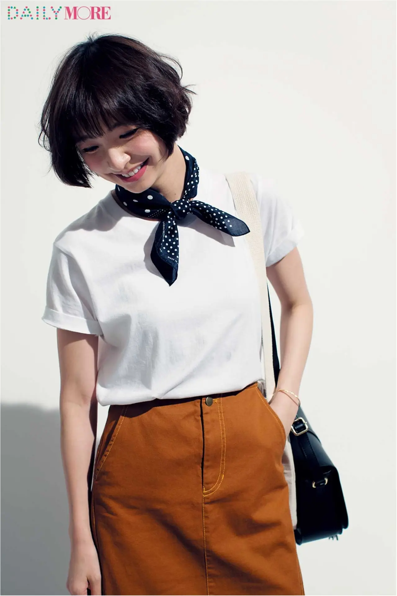 篠田麻里子がこだわる白Tシャツ講座!【ユニクロ&ヘインズのシンプルT編】_3