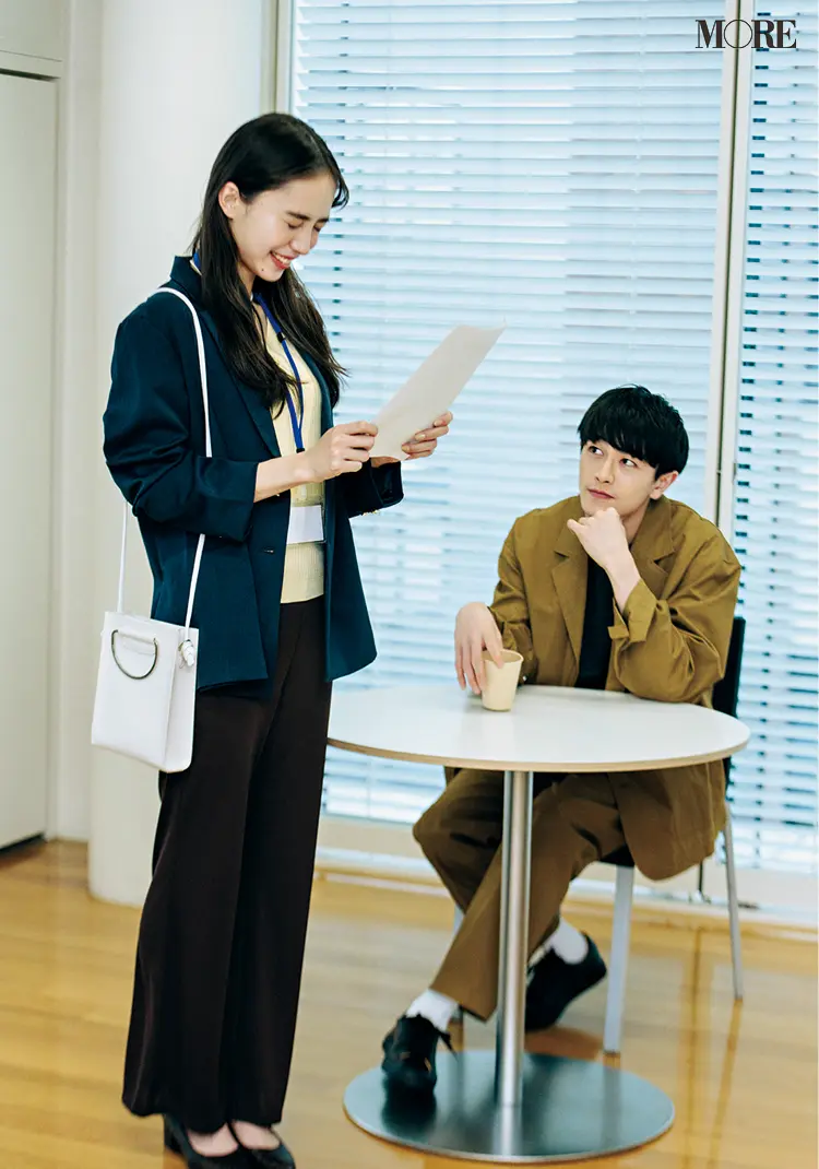 研修用トーク、アドバイスをくれたのは……⁉︎ 井桁弘恵主演『毎日コスパで愛されシンプル』着回し連載11日目_1