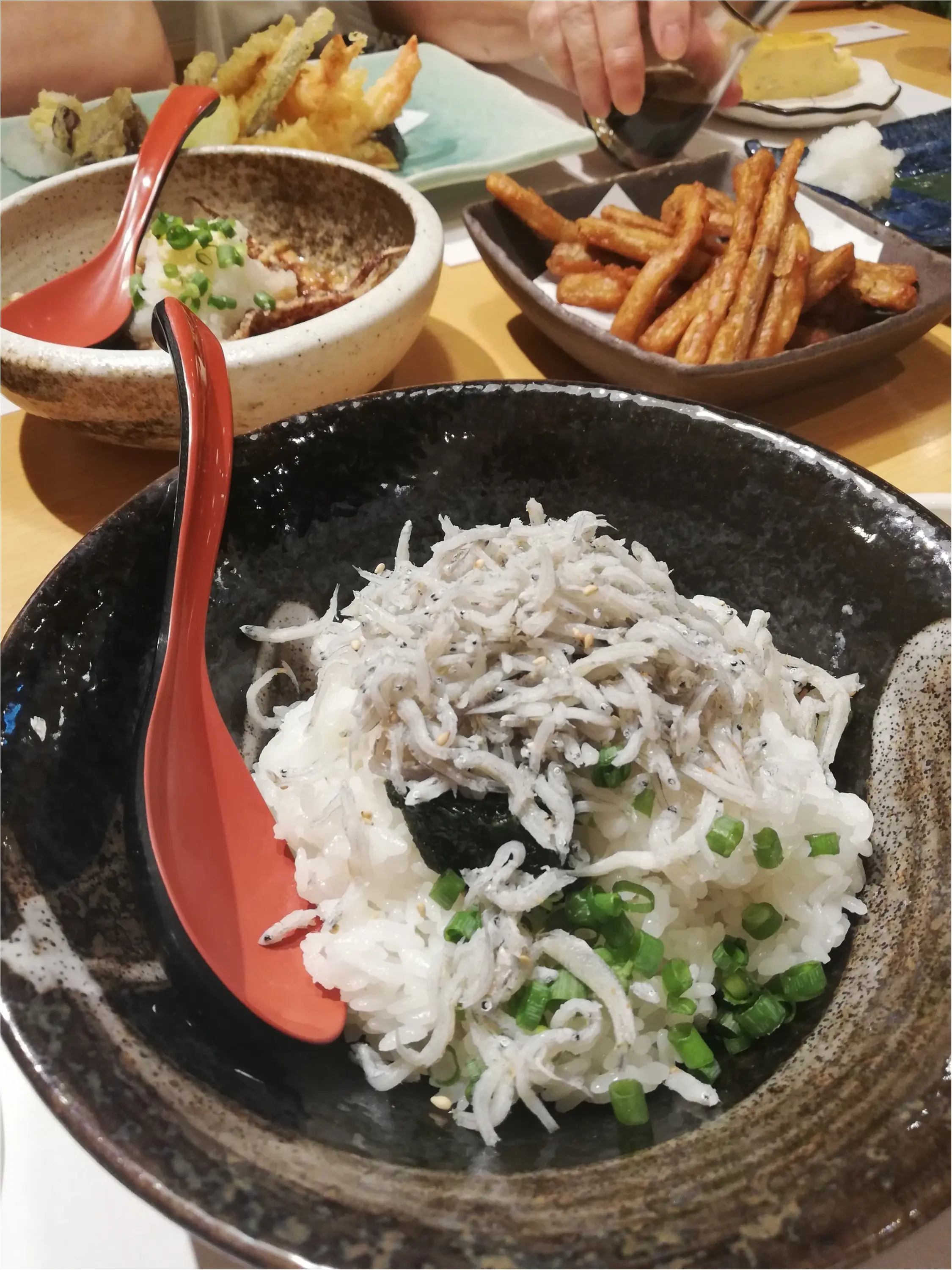 仕立屋でよるごはん~いろんなものを少しずつ頼むのがいちばん楽しい~_1