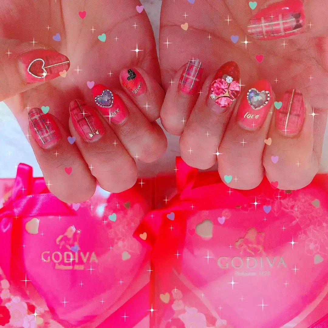 Valentine❤︎Nail〜*いよいよもうすぐ本番☆ネイルもバレンタインに!!_1