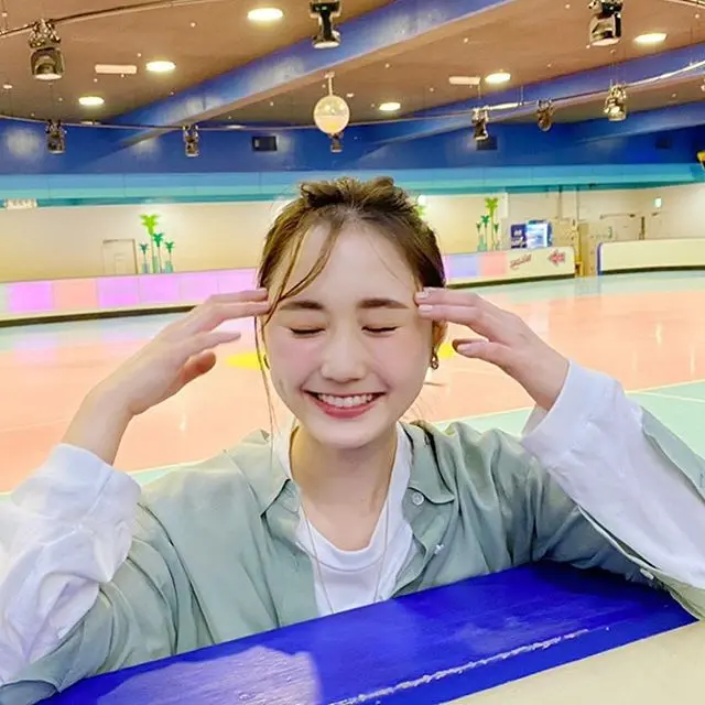 鈴木友菜オフショット