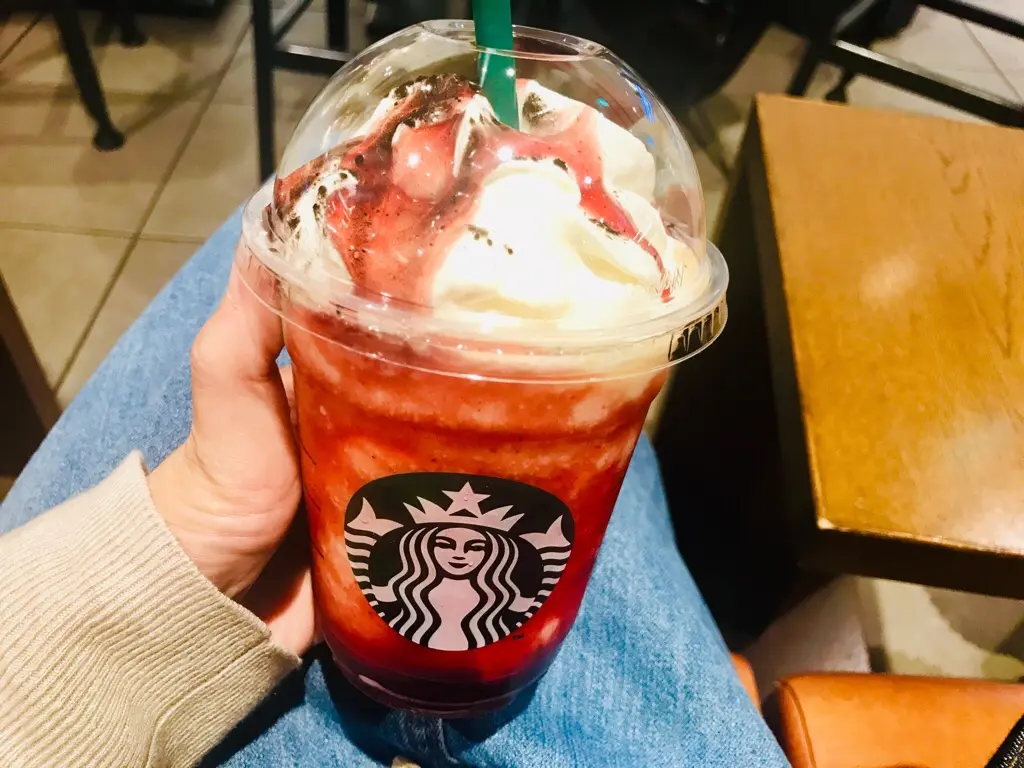 【スタバ新作レポ】本日発売★今年も本気度がすごい《ハロウィンレッド ナイト フラペチーノ》♡_3