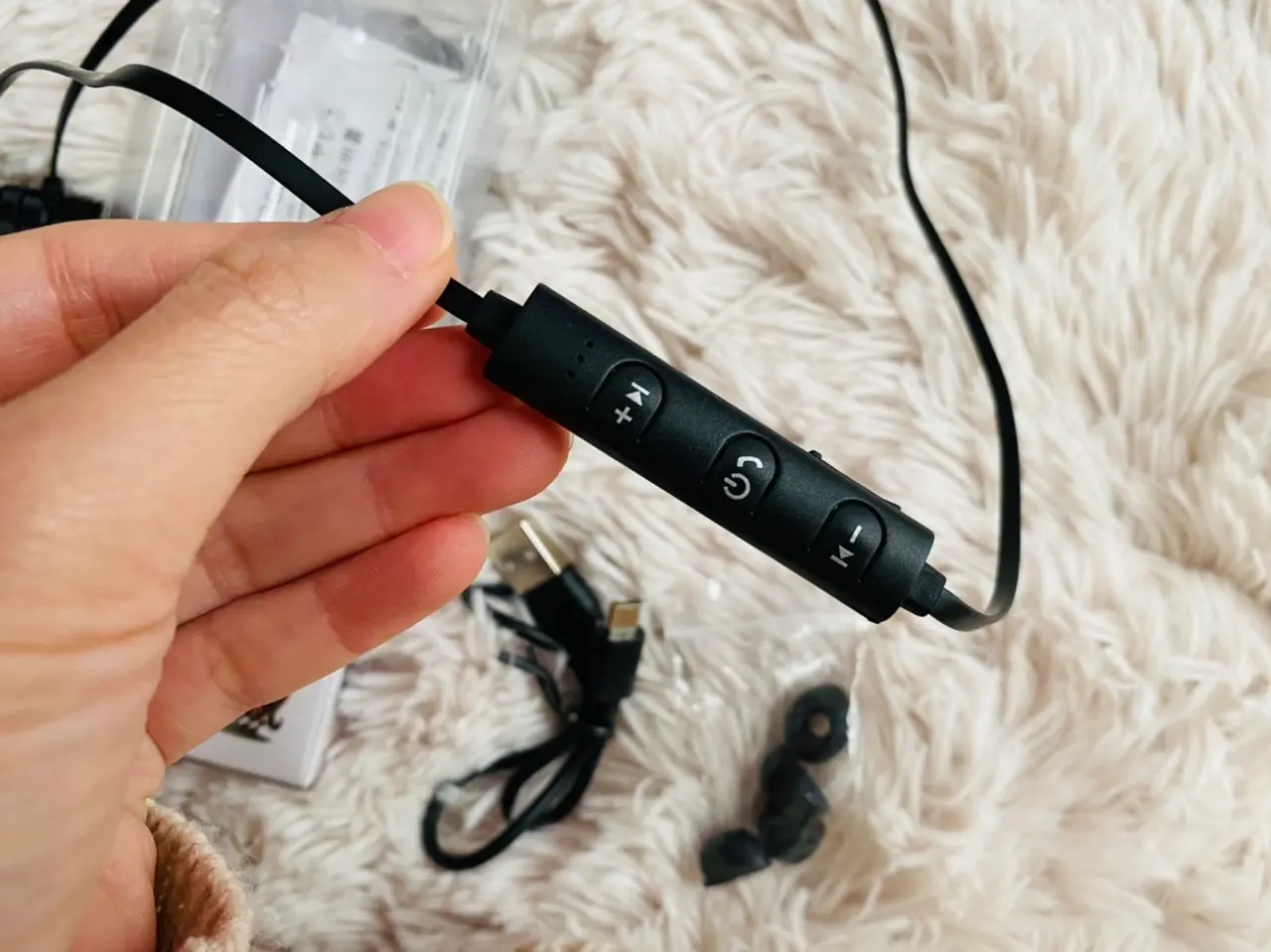 【ダイソー】衝撃の500円!?コスパ最強《Bluetoothワイヤレスイヤホン》が超優秀♡_3