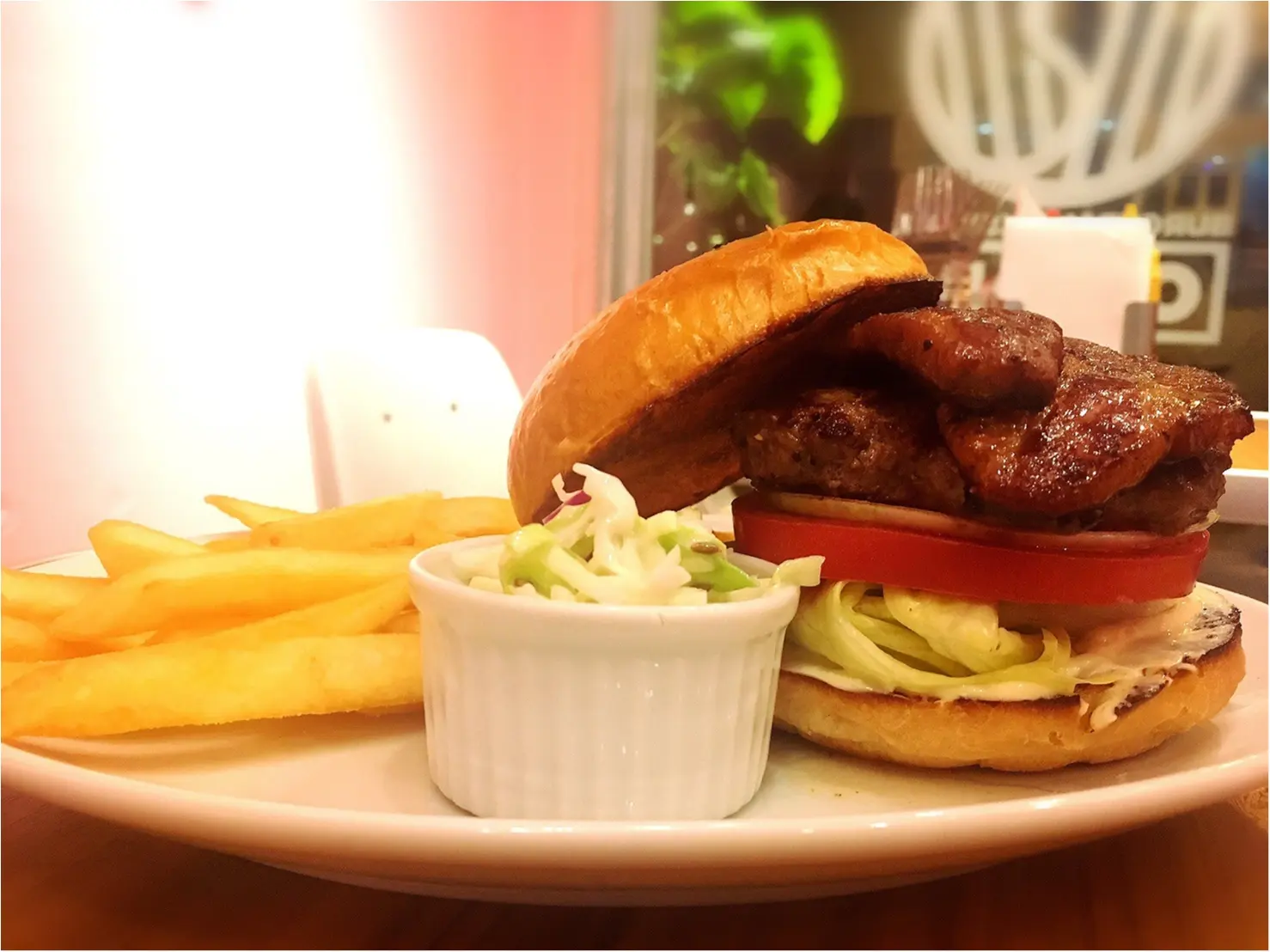ピンクに囲まれて♡【絶品ハンバーガーやさんで】最高のバースデーパーティーを★ _7