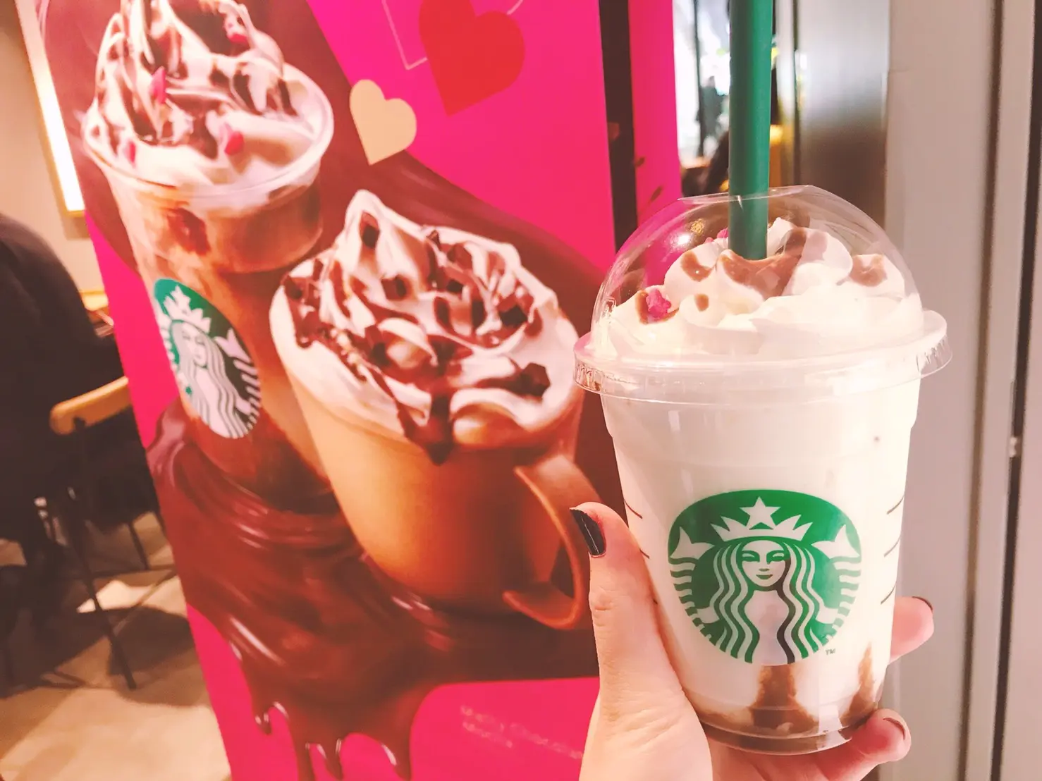 【スタバ バレンタイン】新作メルティ生チョコレートフラペチーノをレポ&おすすめカスタマイズ!❤︎_2