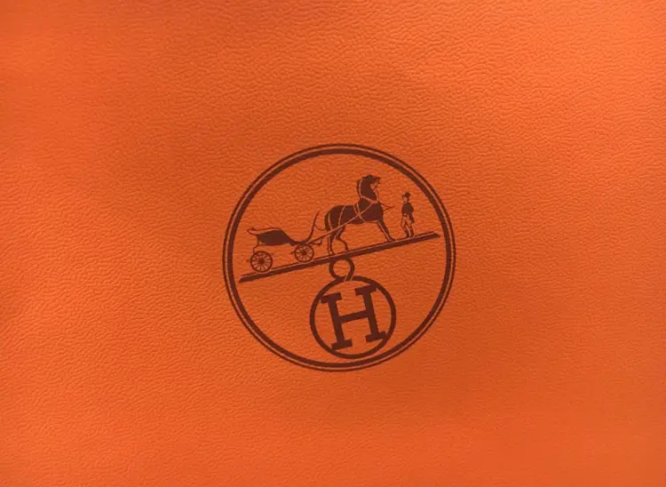 【バレンタイン】裏側に秘密が隠されたネクタイ?!《HERMES》で選ぶサプライズギフト♡_5