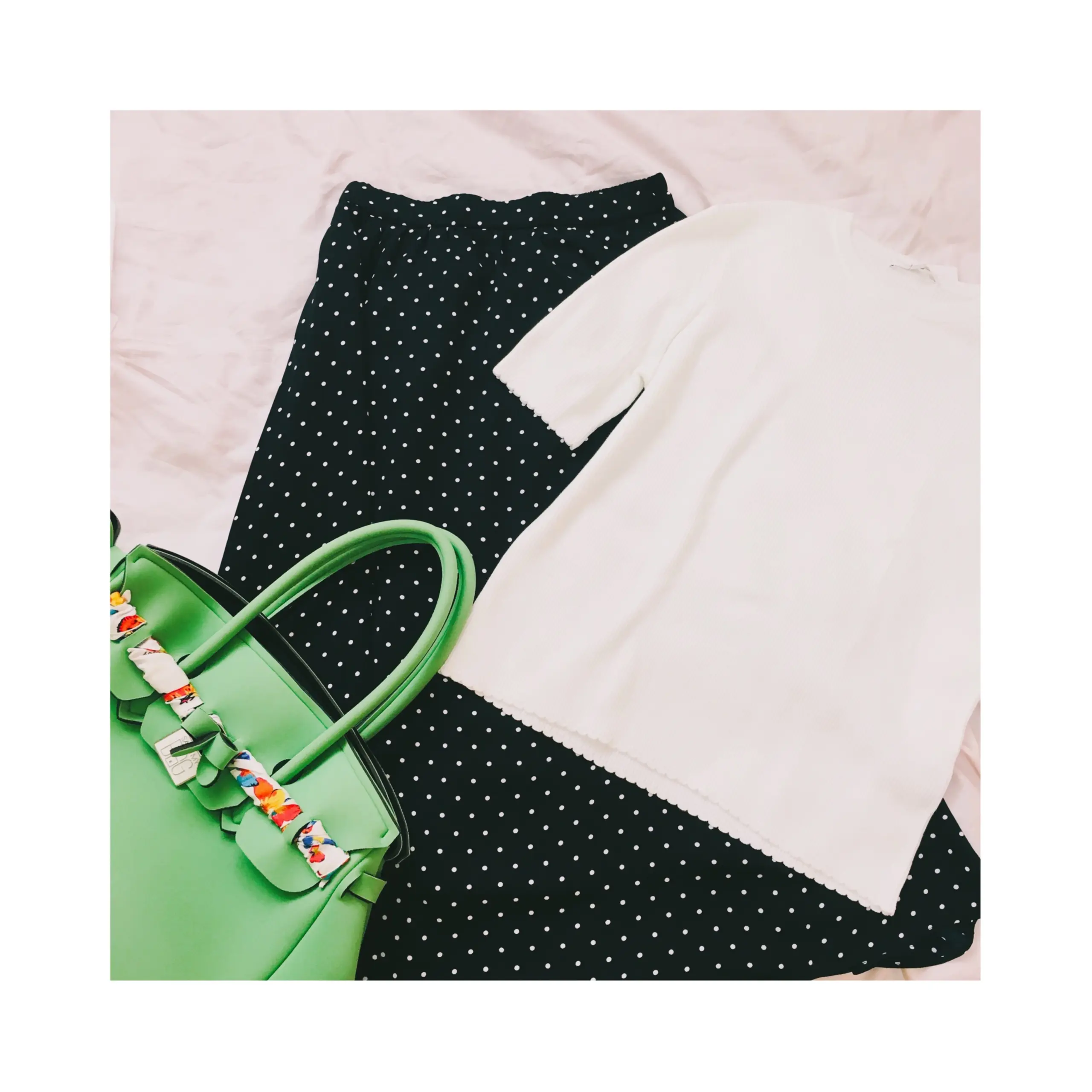《今週の期間限定価格アイテム》は見逃し厳禁☝︎★3着でトータル¥4,500以下!【GU】で買うべき“ドット・カラフルチェック・フレアスリーブ”のトレンドアイテム3選❤️_2