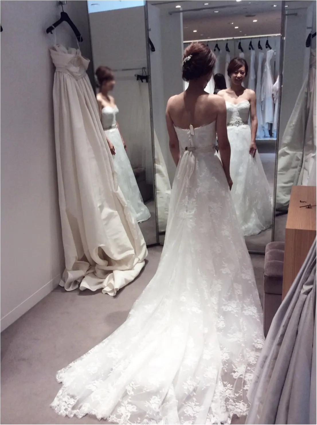 卒花さんに聞く【ドレス特集】- 結婚式・二次会におすすめ! プレ花嫁さんに人気のおしゃれなウェディングドレスは?_3