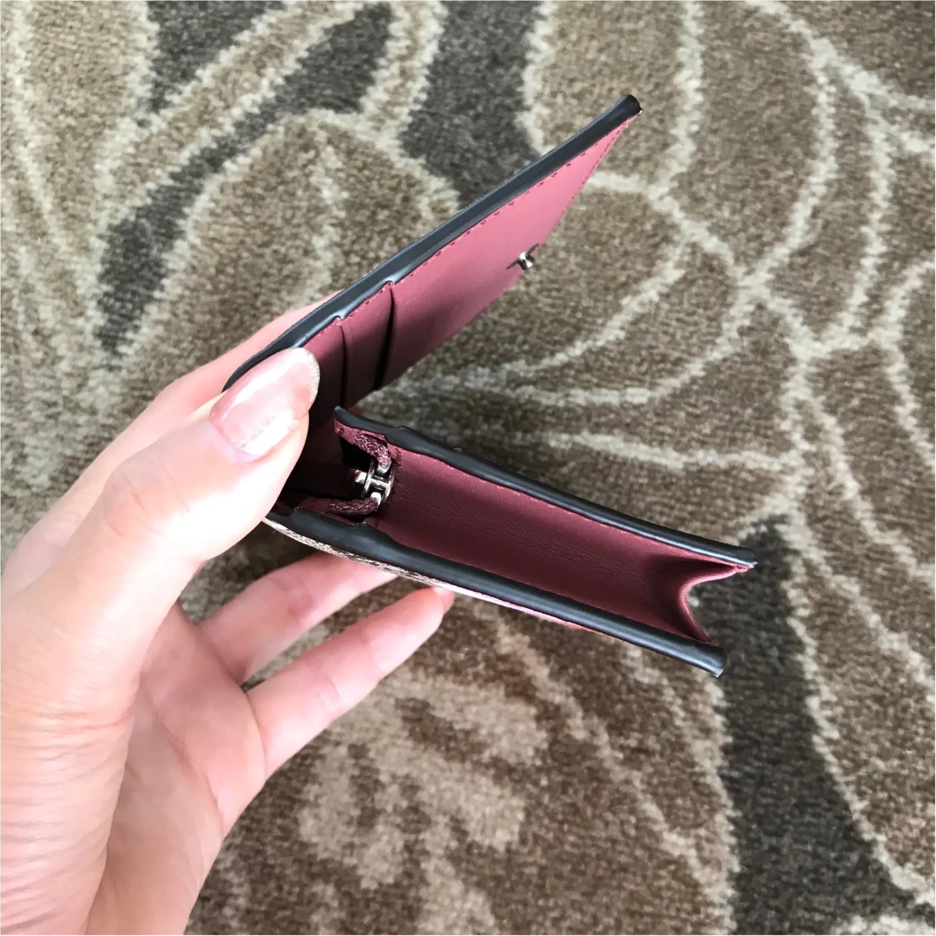 ★『GGブルームスコレクション』がとってもキュート♡念願の二つ折り財布を購入しました★_2
