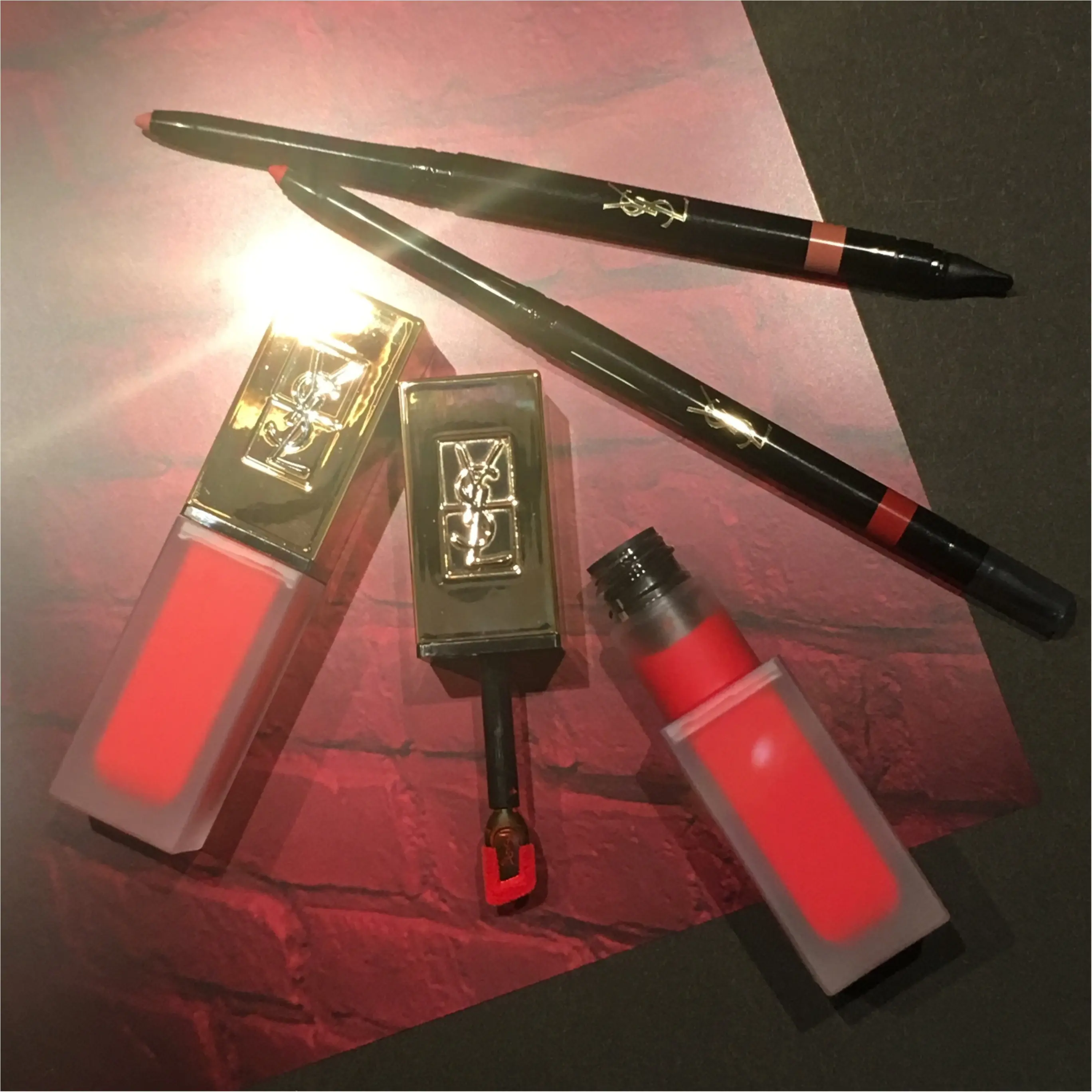 高発色で描きやすさも◎『YSL』新作リップをライターゆうりがお試し!_1
