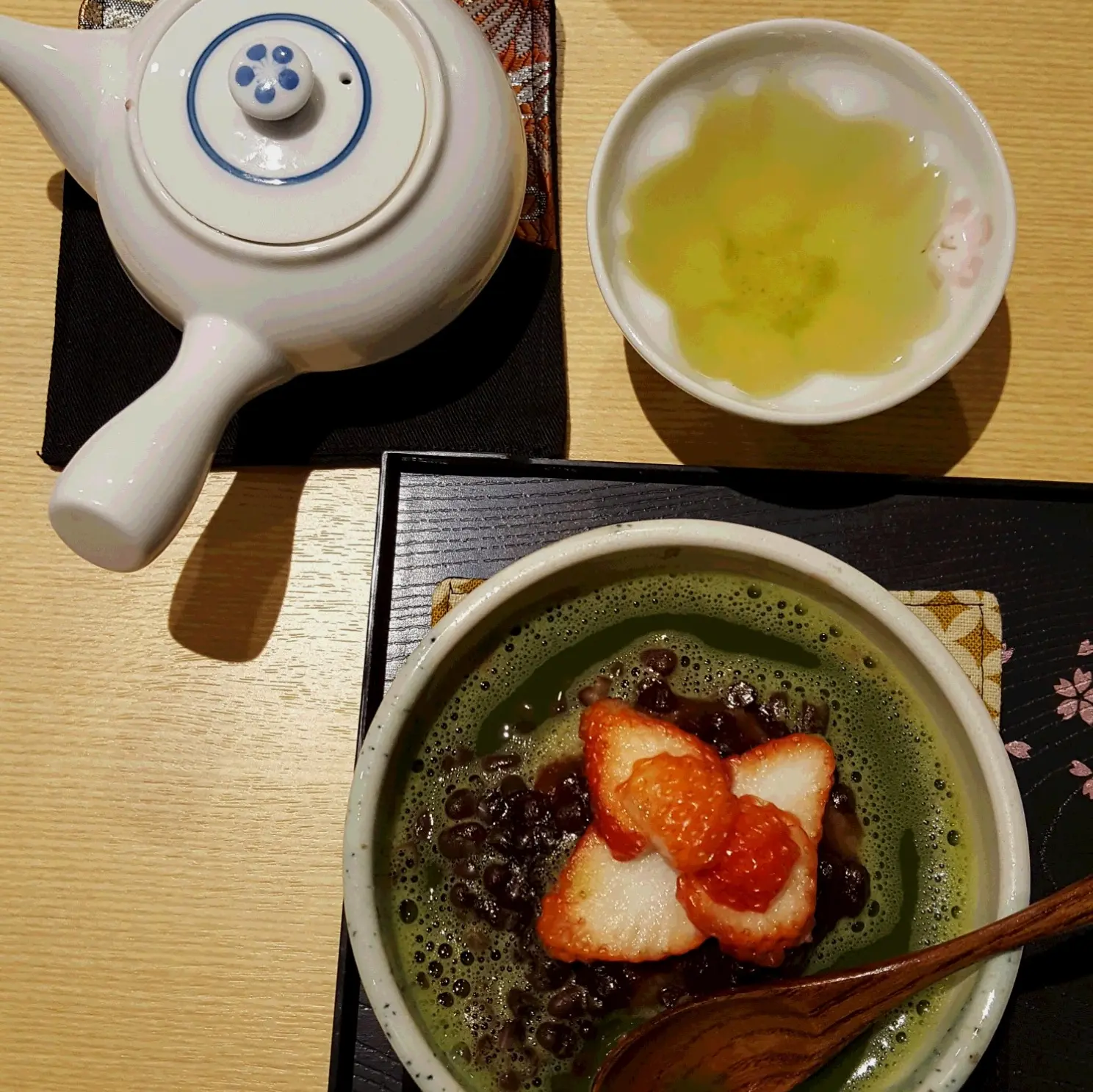 花のみちを通って、おしゃれな和カフェでほっこりしませんか?_6