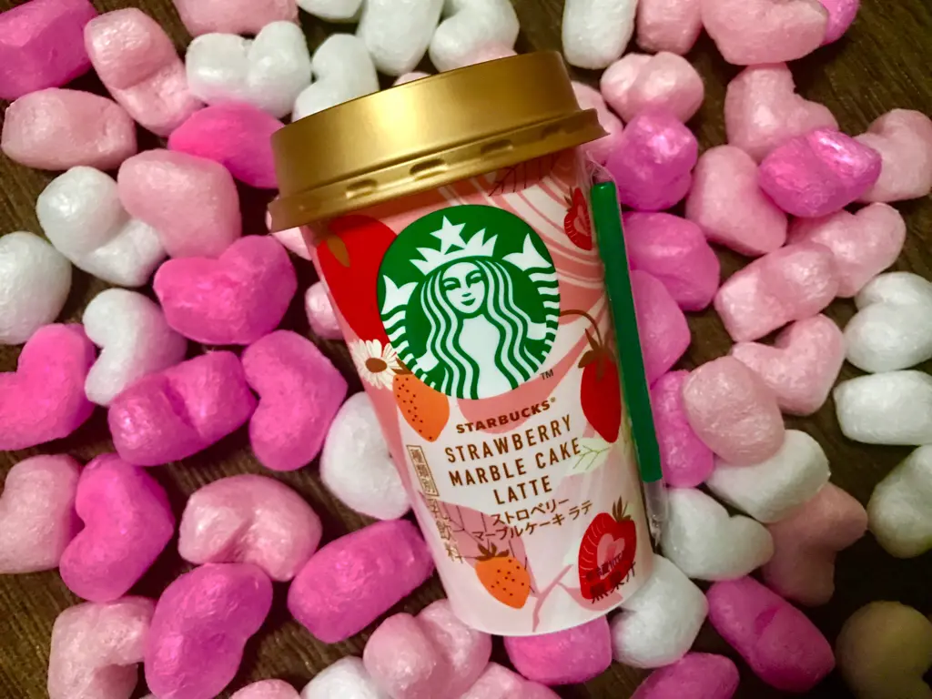 本日発売!【コンビニスタバ】も苺苺苺❤︎《ストロベリーマーブルケーキラテ》がまるで飲むイチゴケーキ♡_3
