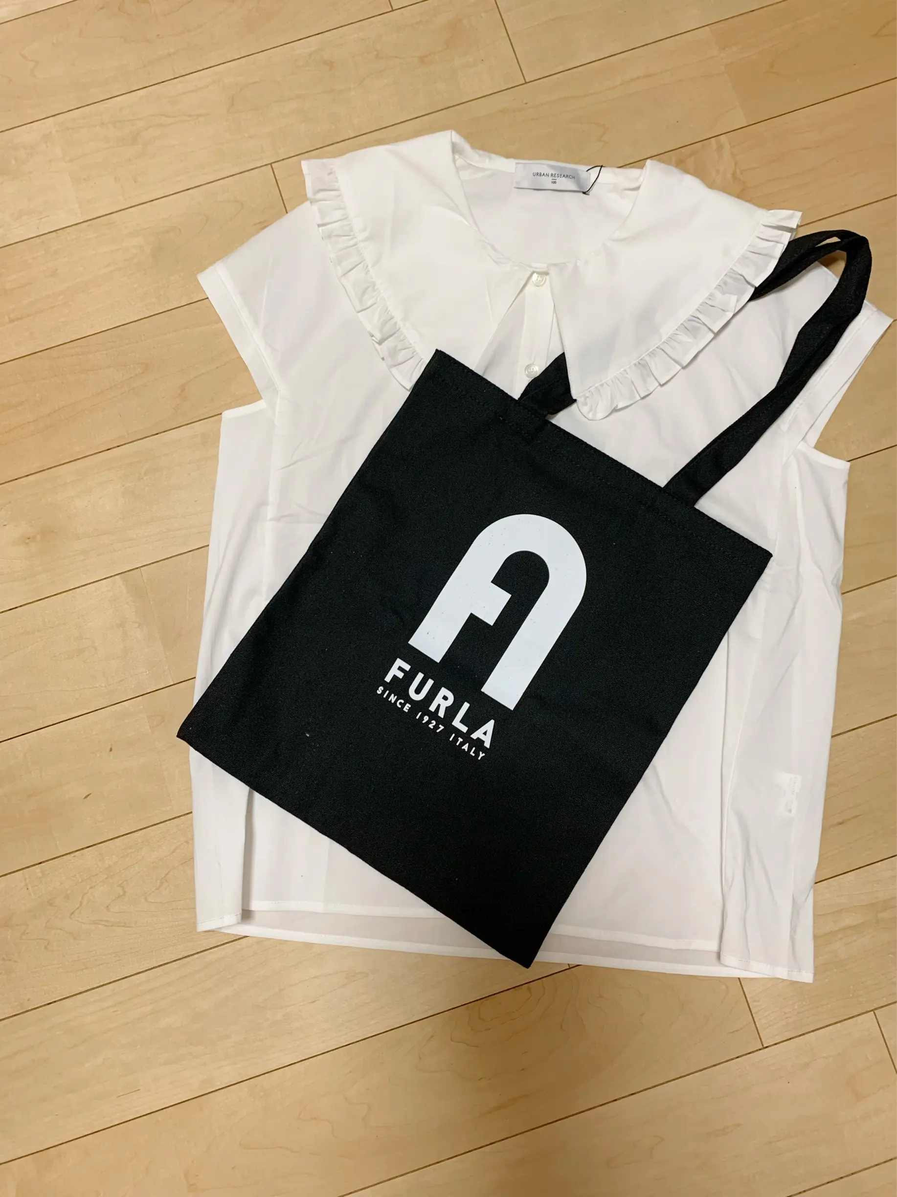 MORE10月号の付録のトートバッグ