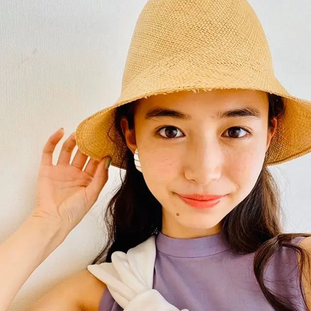 井桁弘恵オフショット