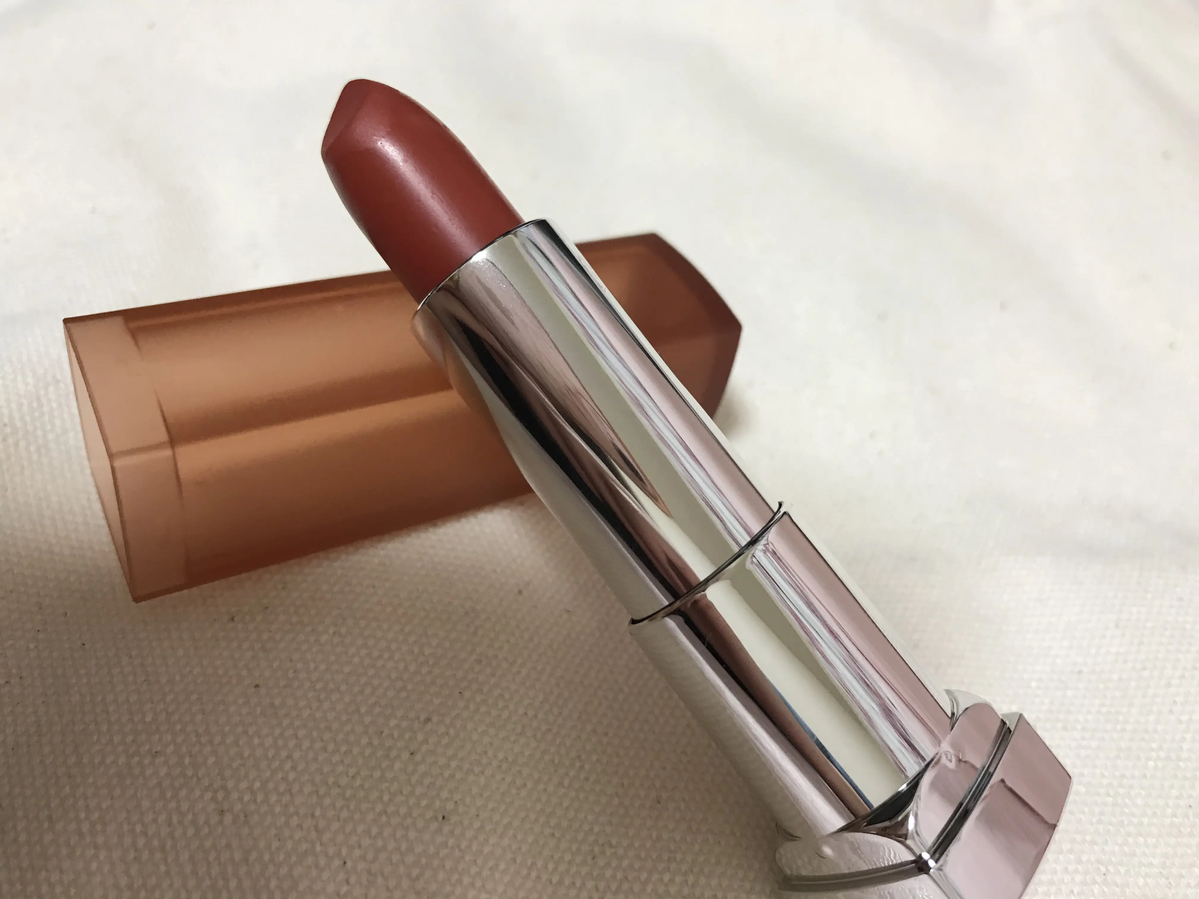 これで一気に旬顔!MAYBELLINE NEWYORKのマットリップ ♡_1
