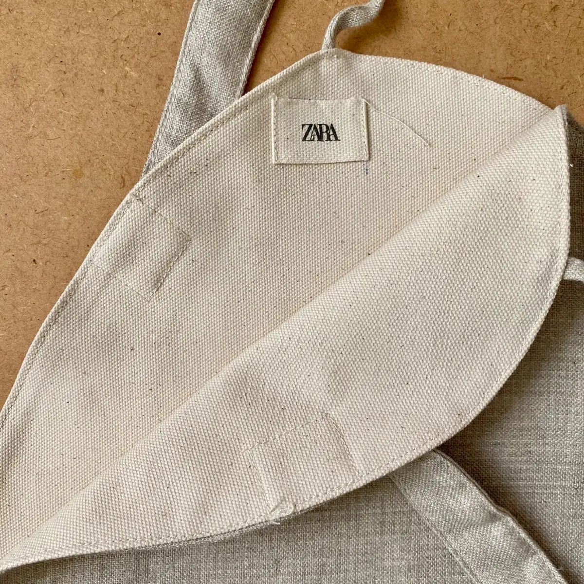 ZARA ザラ エコバッグ フラワーバッグ サスティナブル Twitter SNS